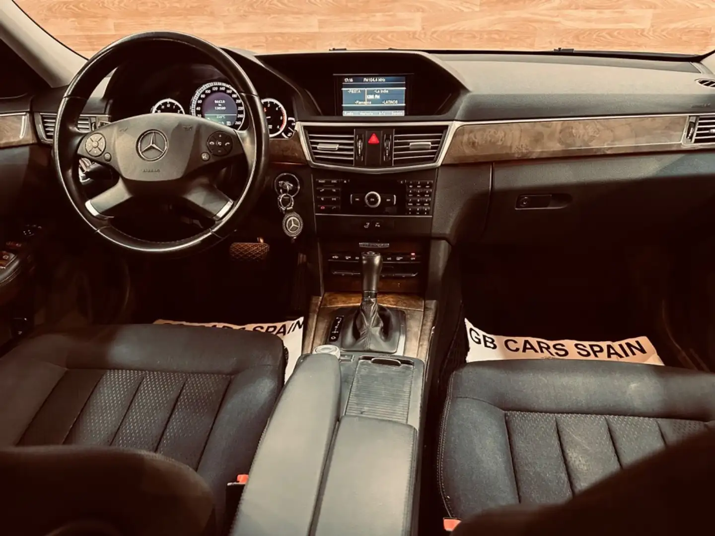 Mercedes-Benz E 220 CDI Blue Efficiency Elegance Gris - 2