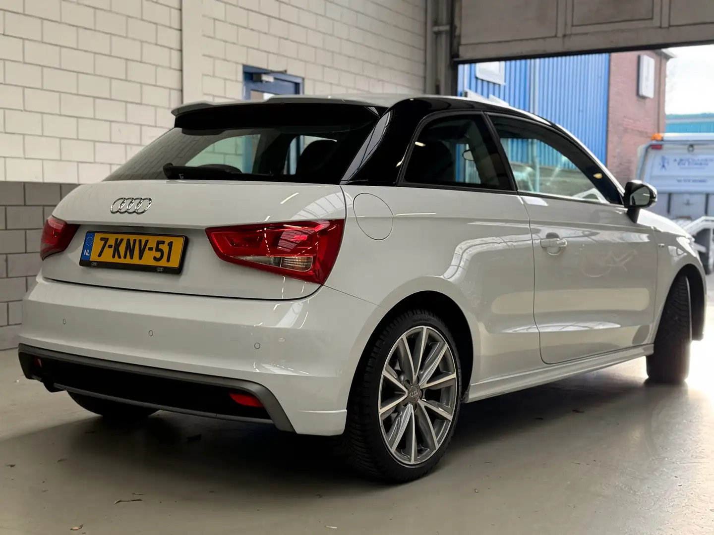 Audi A1 1.2 TFSI Admired Wit - 2