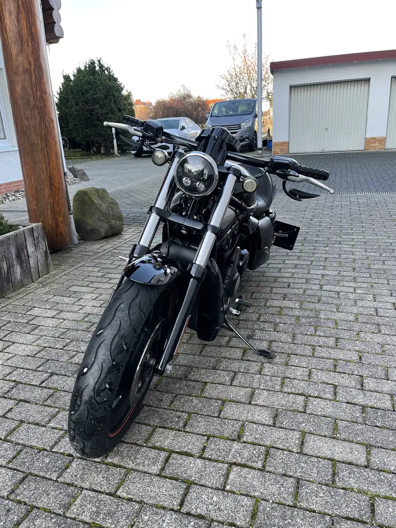 Harley-Davidson Night Rod - 2