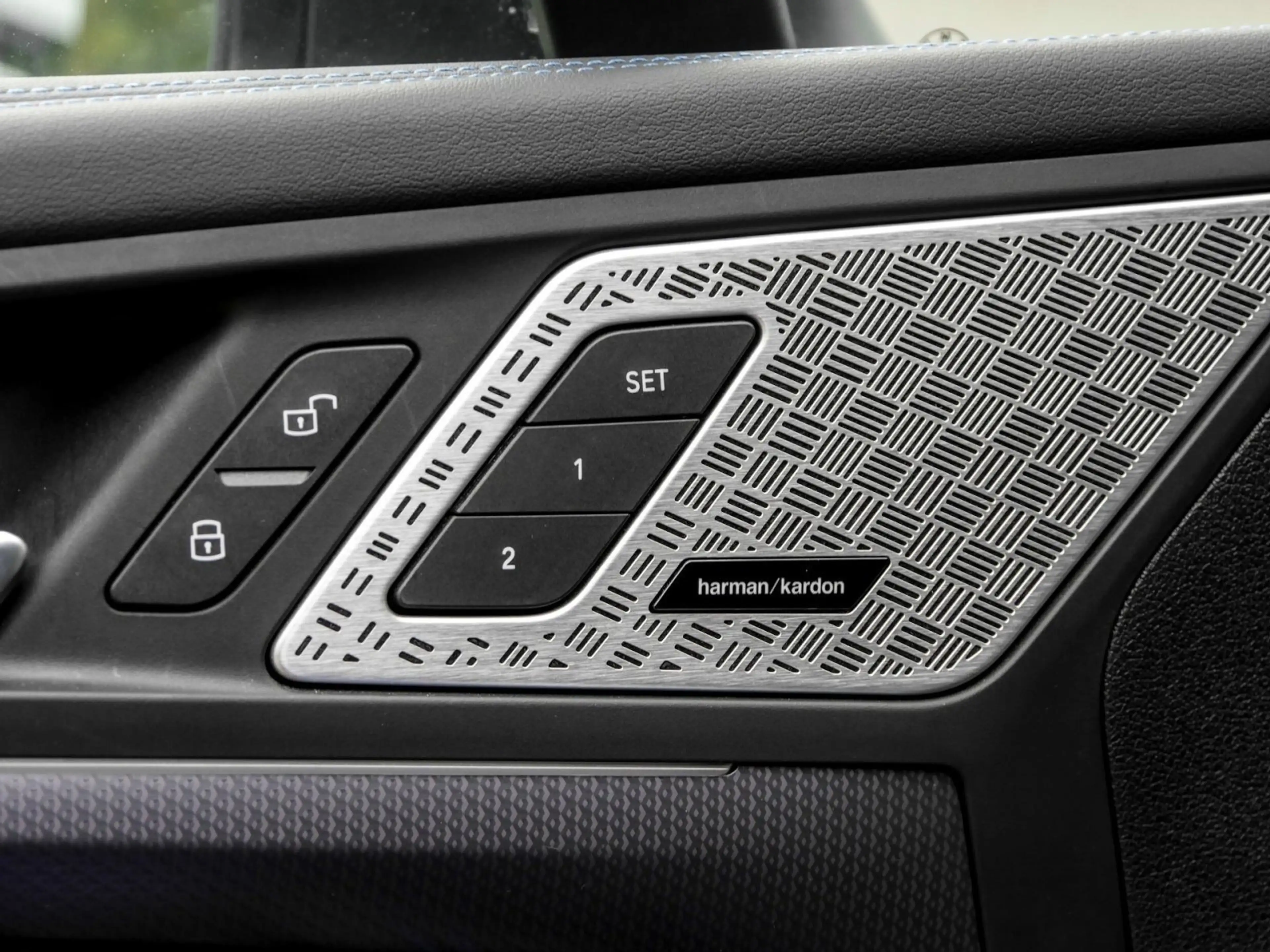 BMW 230 e xDrive M SPORT+AHK+HuD+H/K+DA PLUS+360° — photo 12