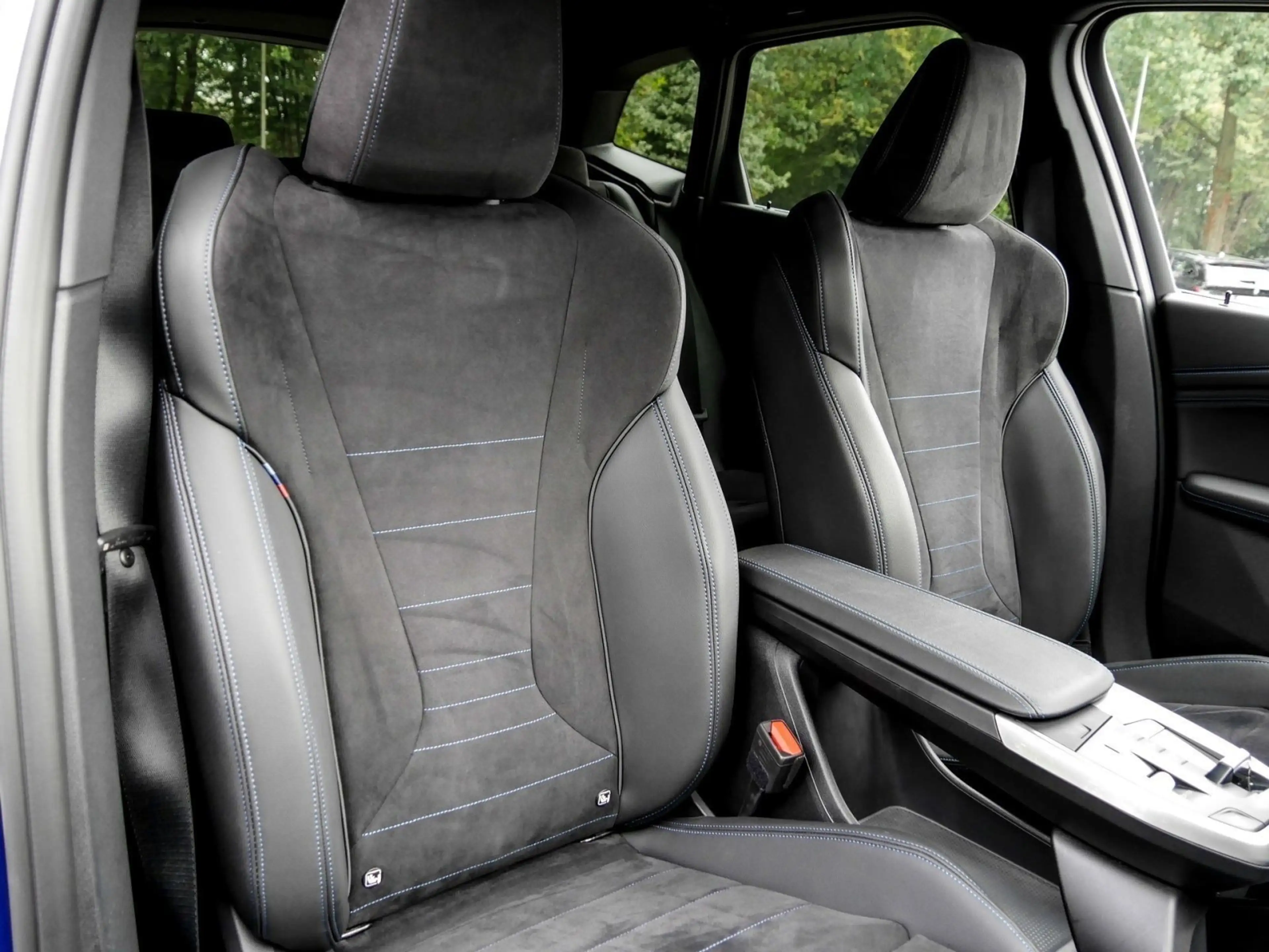 BMW 230 e xDrive M SPORT+AHK+HuD+H/K+DA PLUS+360° — photo 6