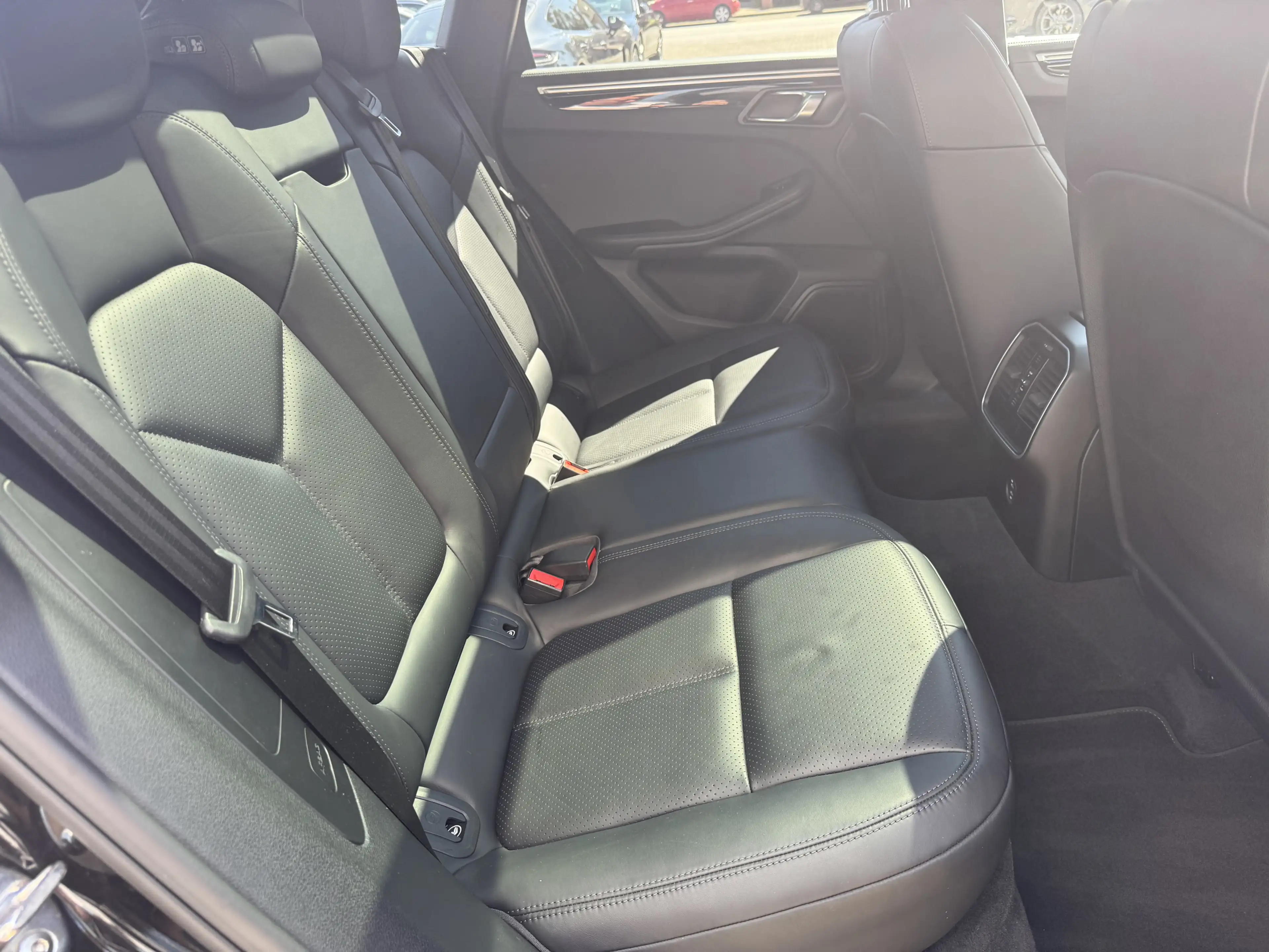 Porsche Macan 1.Hand Pano Luft LED 20 — photo 4