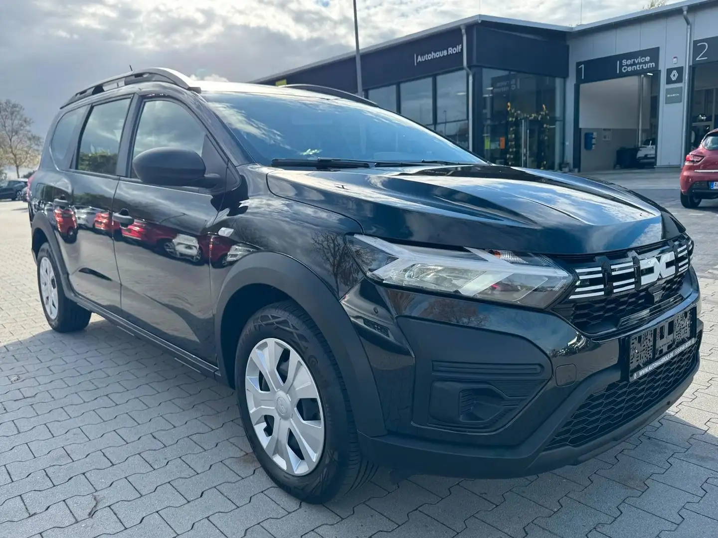 Dacia Jogger Essential TCe 110 | 7 Sitze | KLIMA Schwarz - 1