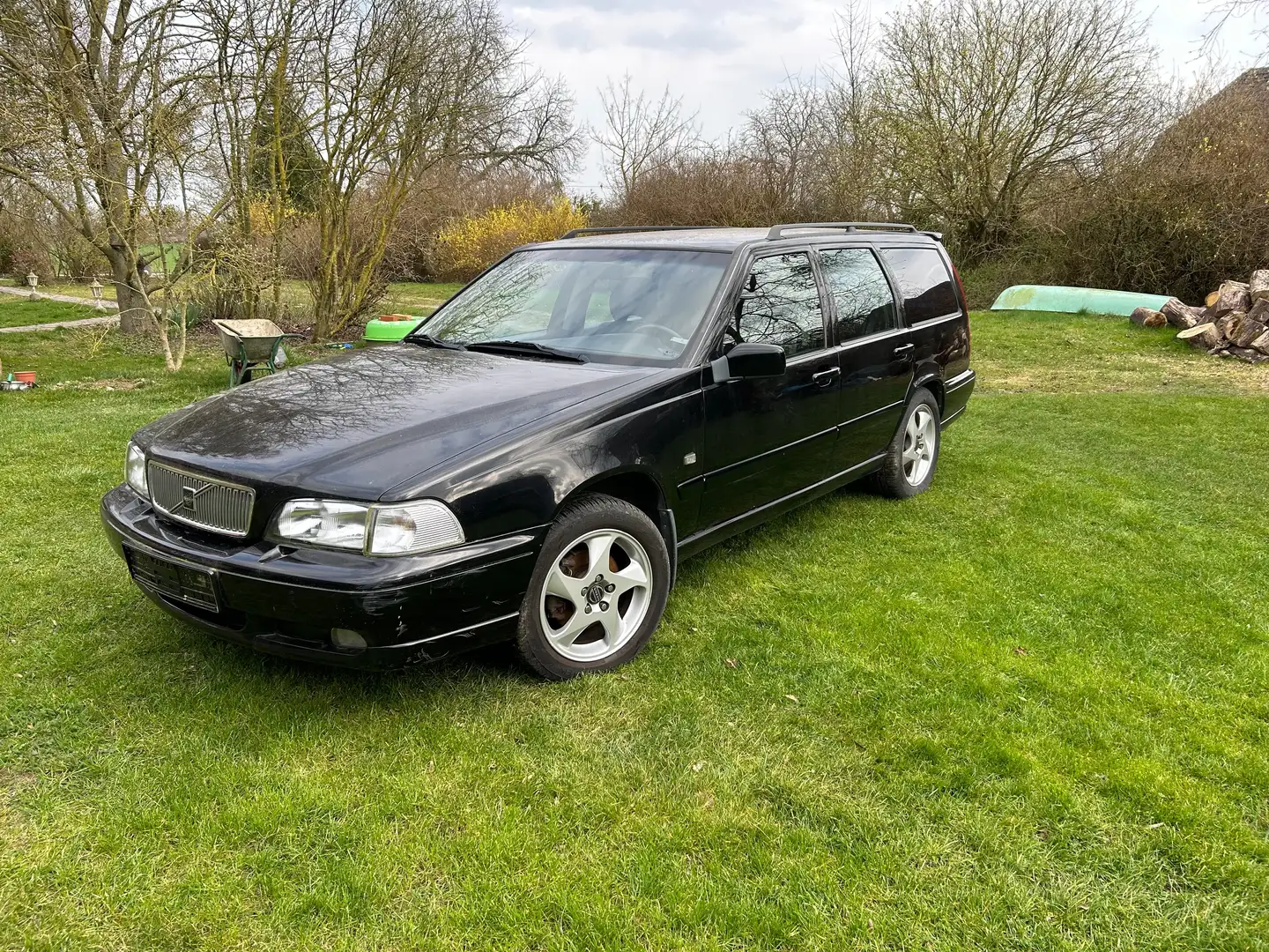 Volvo V70 V70 2.5T Czarny - 1