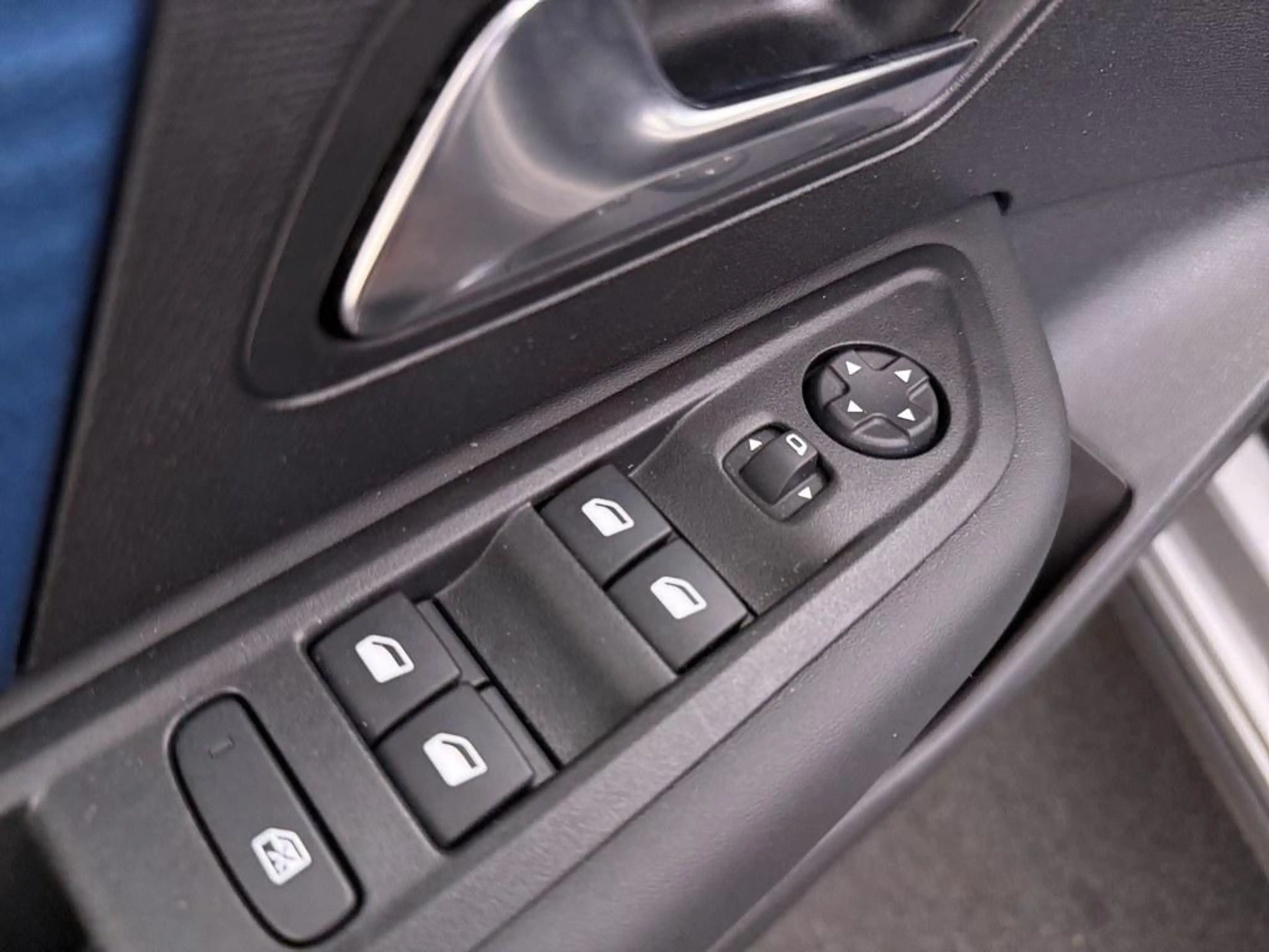 Citroen E-C4 Electric Live 50 kWh SOH 89,5%/Cruise/Apple Carplay/Clima — photo 7