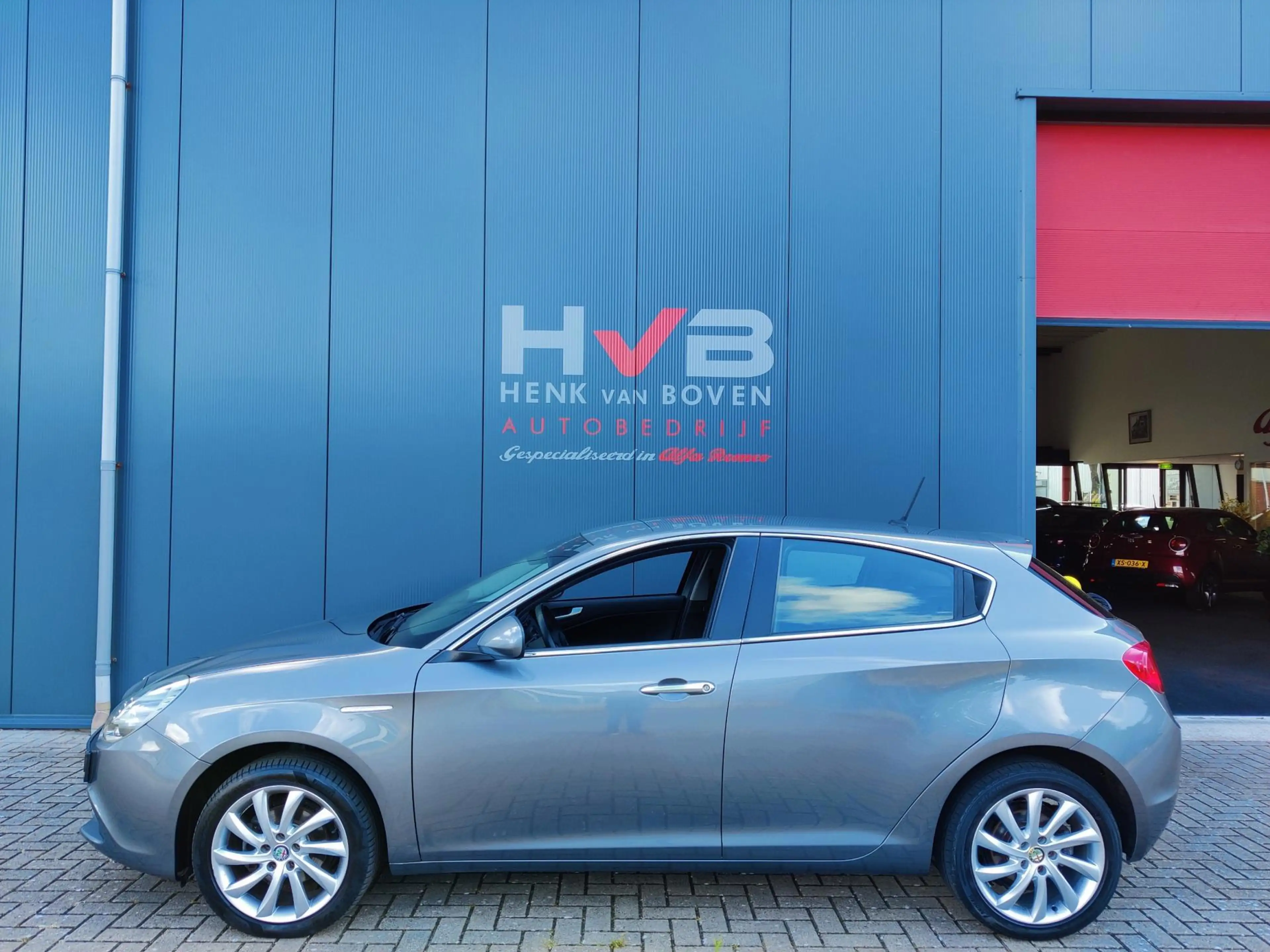 Alfa Romeo Giulietta 1.4 Turbo Super — photo 7