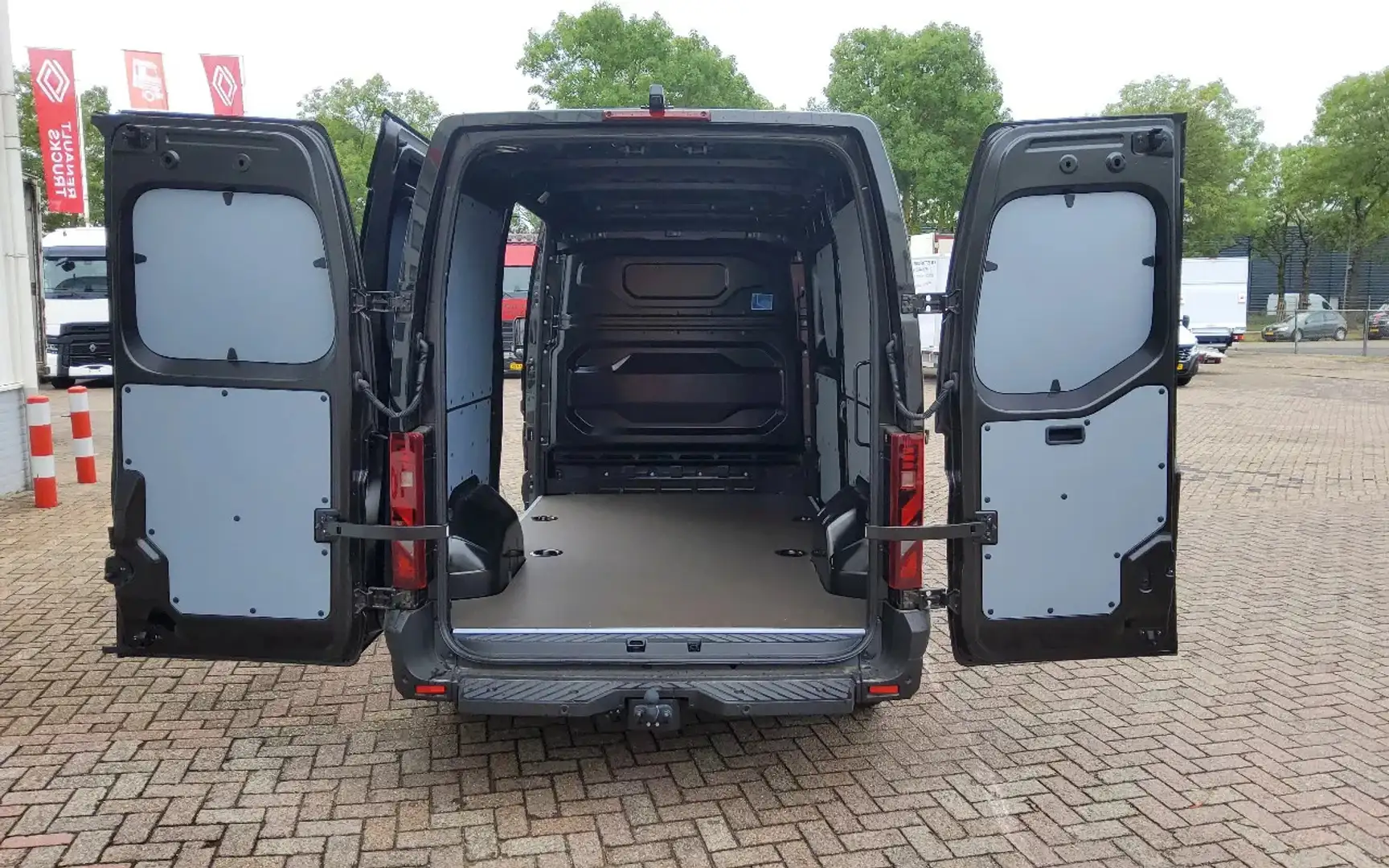 Renault Master 150.35 EURO 6 L2H2 - 2x ZIJSCHUIFDEUR - ZWART META Schwarz - 2