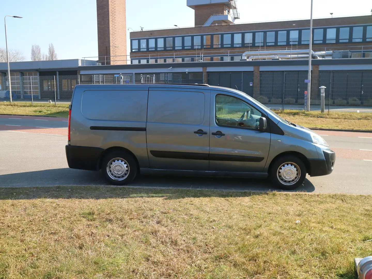 Citroen Jumpy L2H1 2.0 HDI Gri - 2