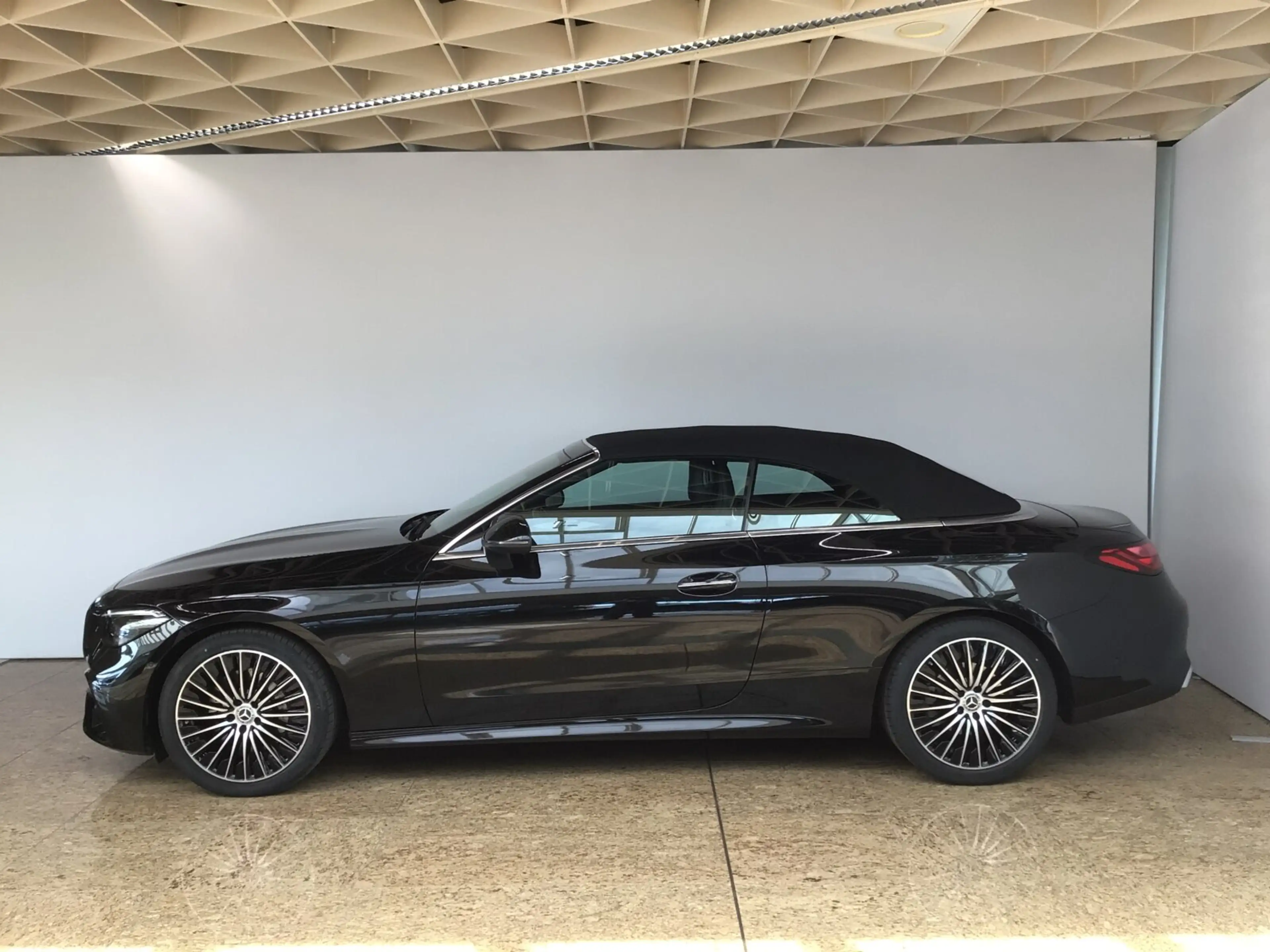 Mercedes-Benz CLE 220 CLE 220 d Cabrio AMG Line Advanced Plus/Komfort — photo 2