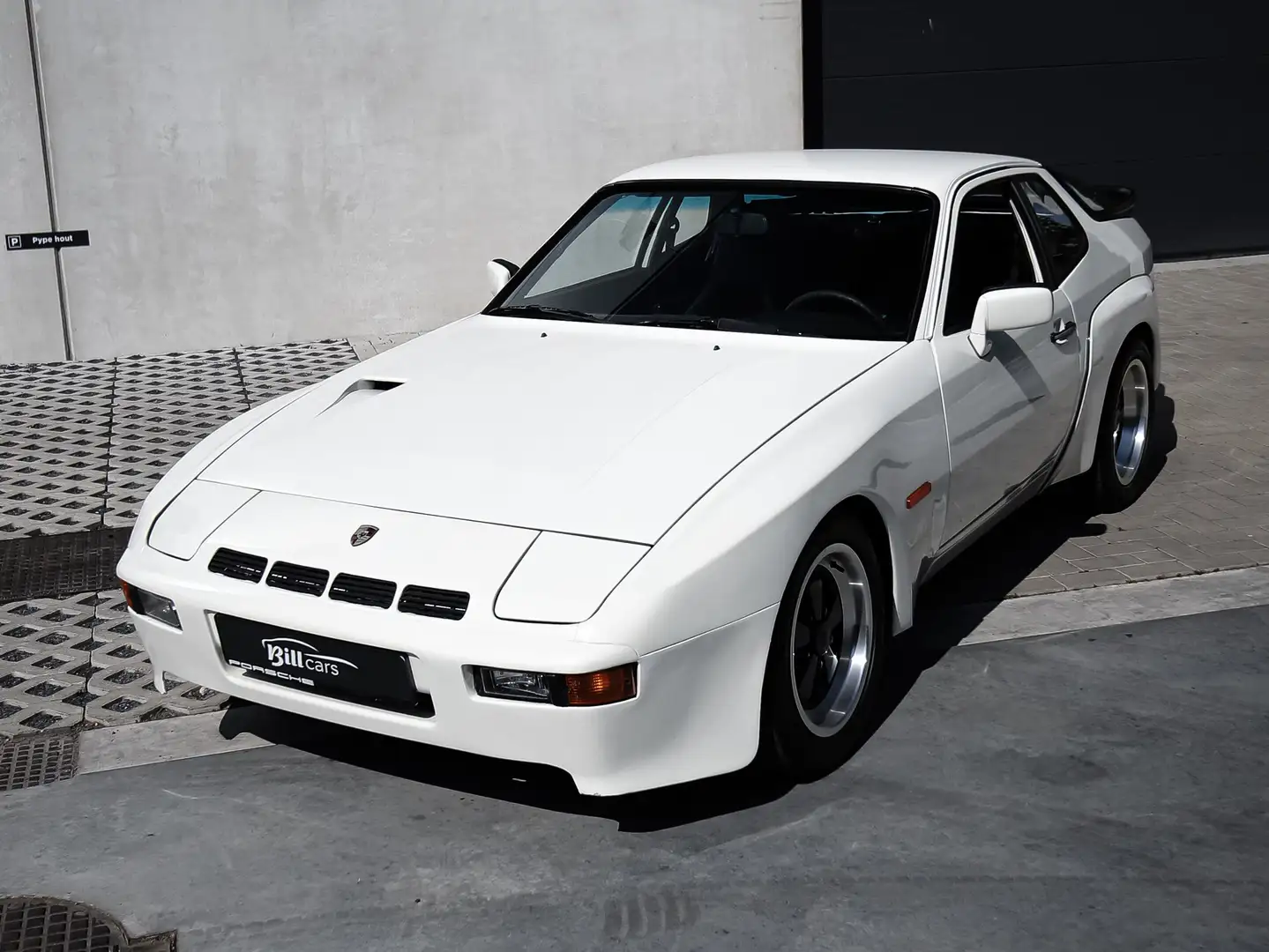 Porsche 924 turbo bijela - 1