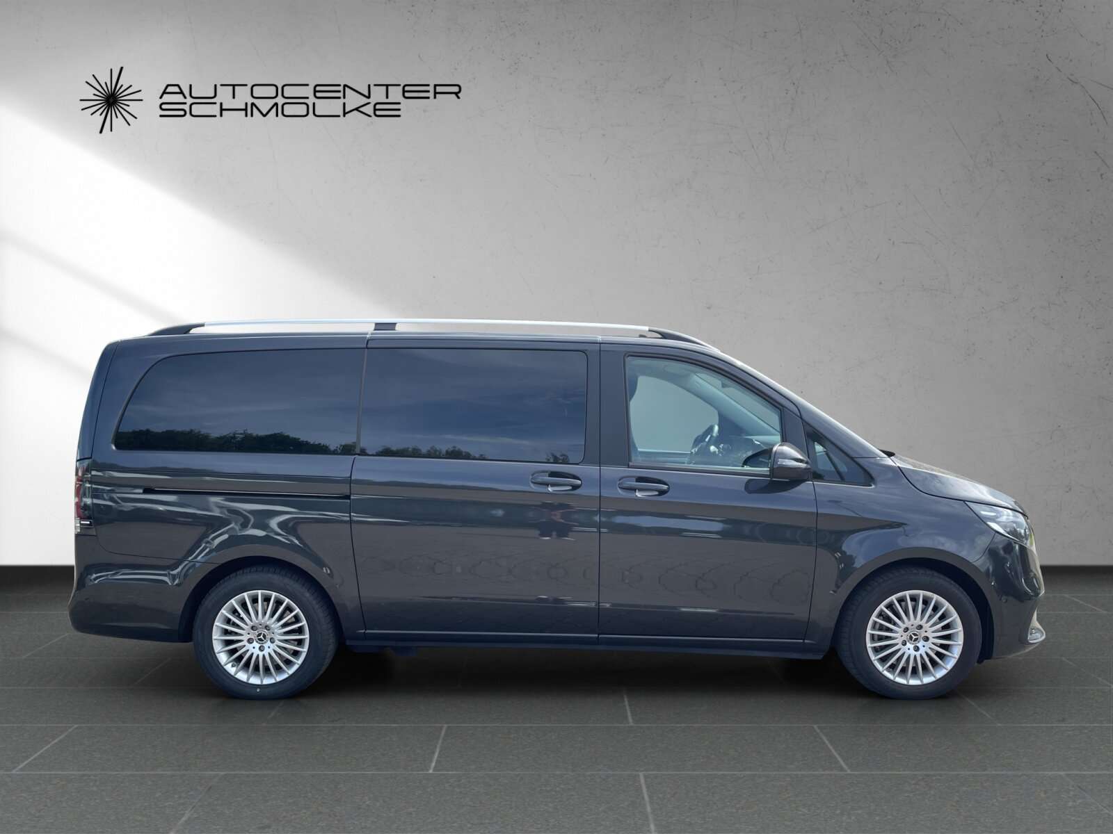 Mercedes-Benz V 220