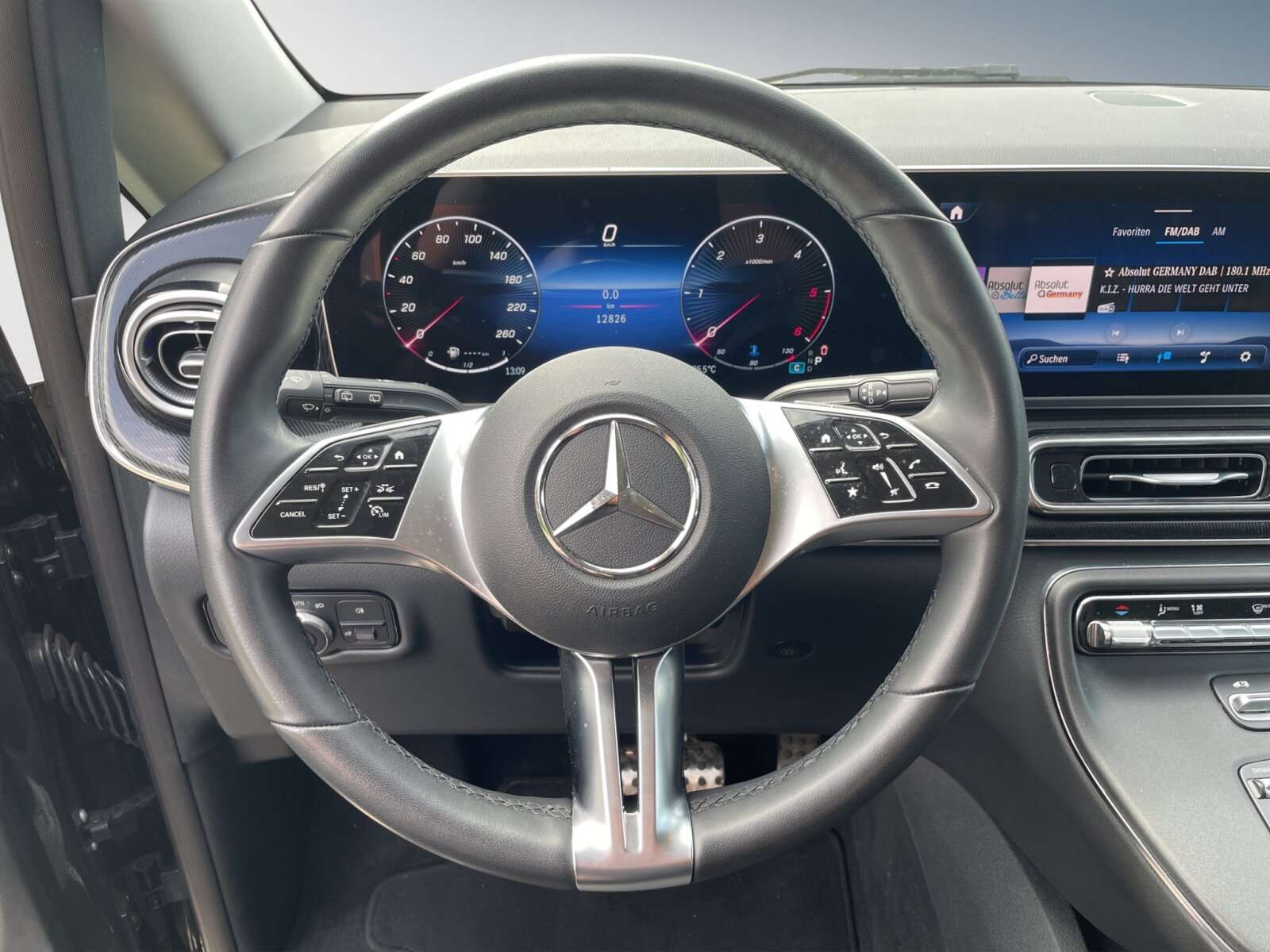 Mercedes-Benz V 220