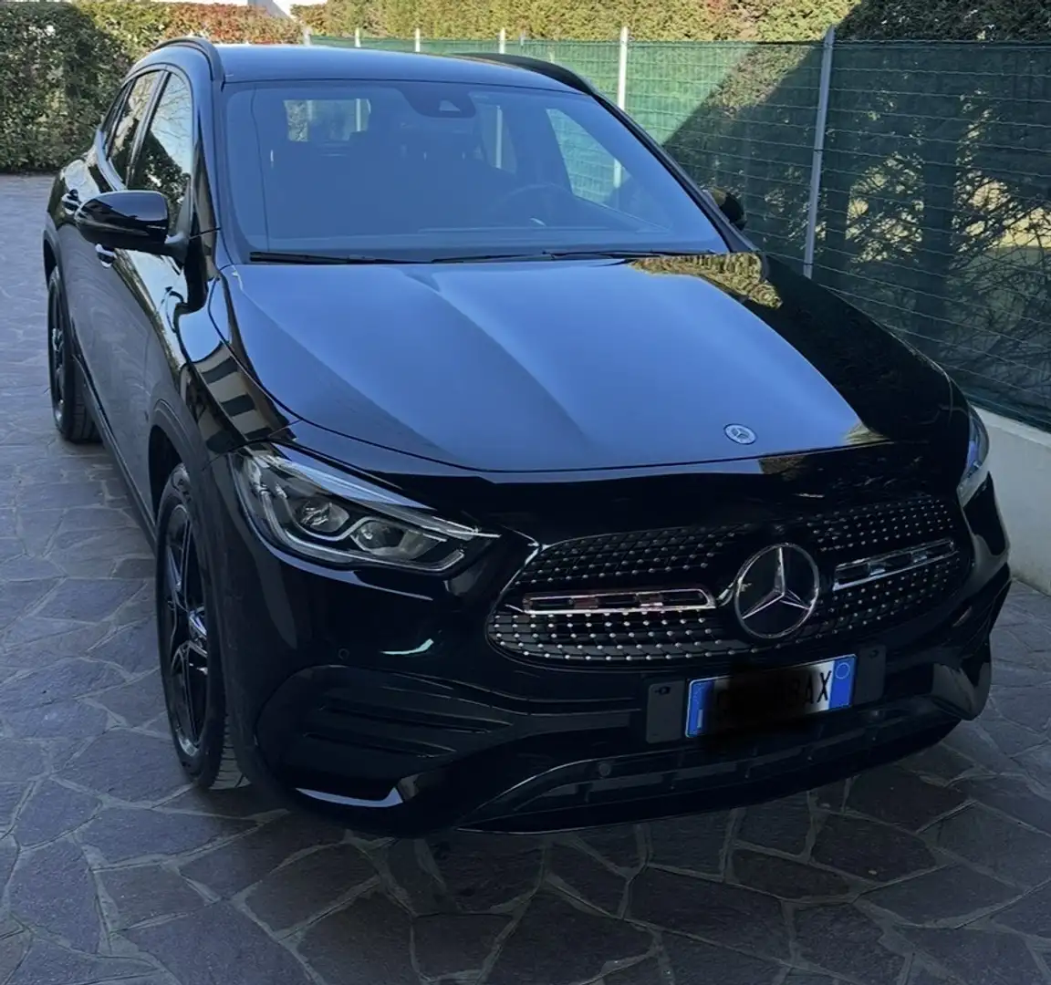 Mercedes-Benz GLA 180 d AMG LINE PREMIUM - 1