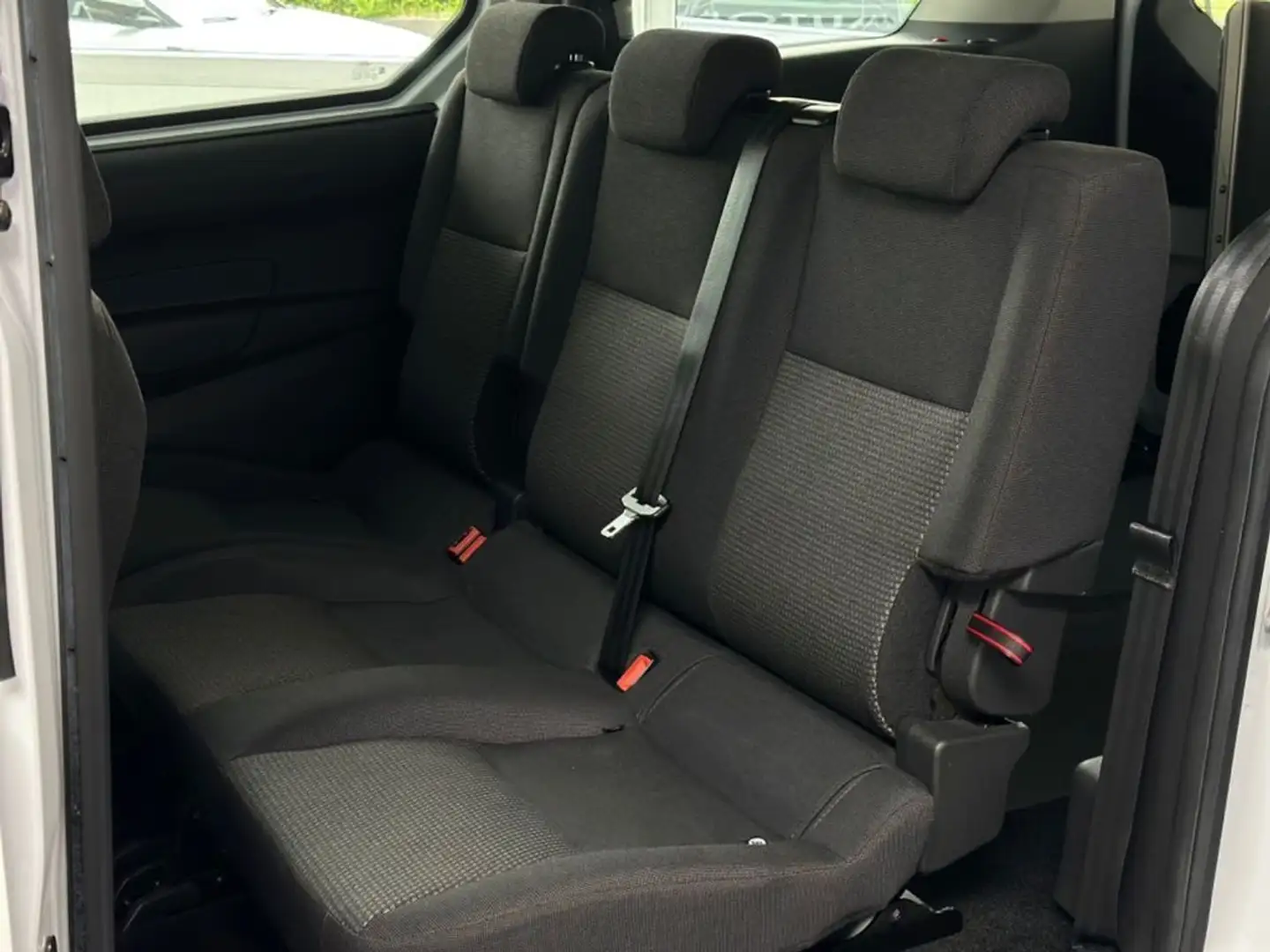 Ford Tourneo Connect 1.5 TDCi 100 CV Bianco - 2