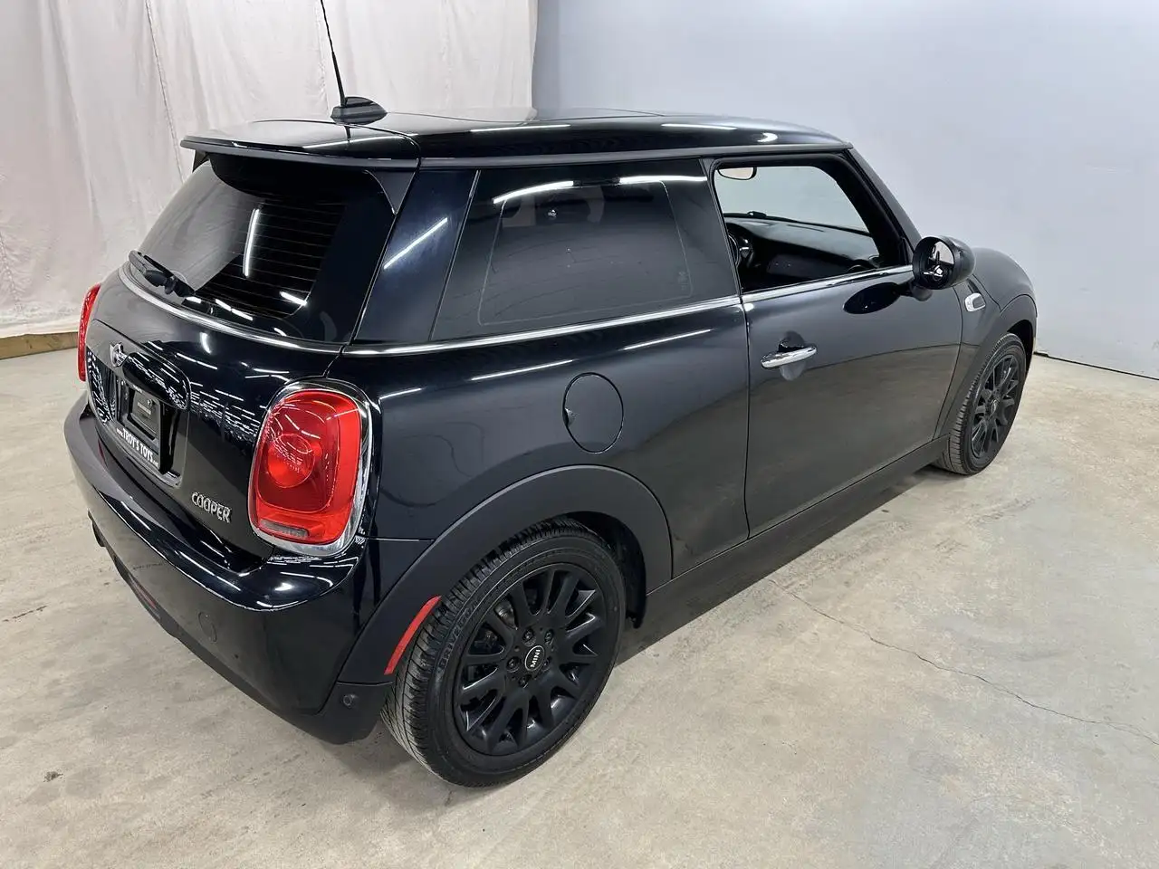 MINI 3 Door снимка MINI 3 Door