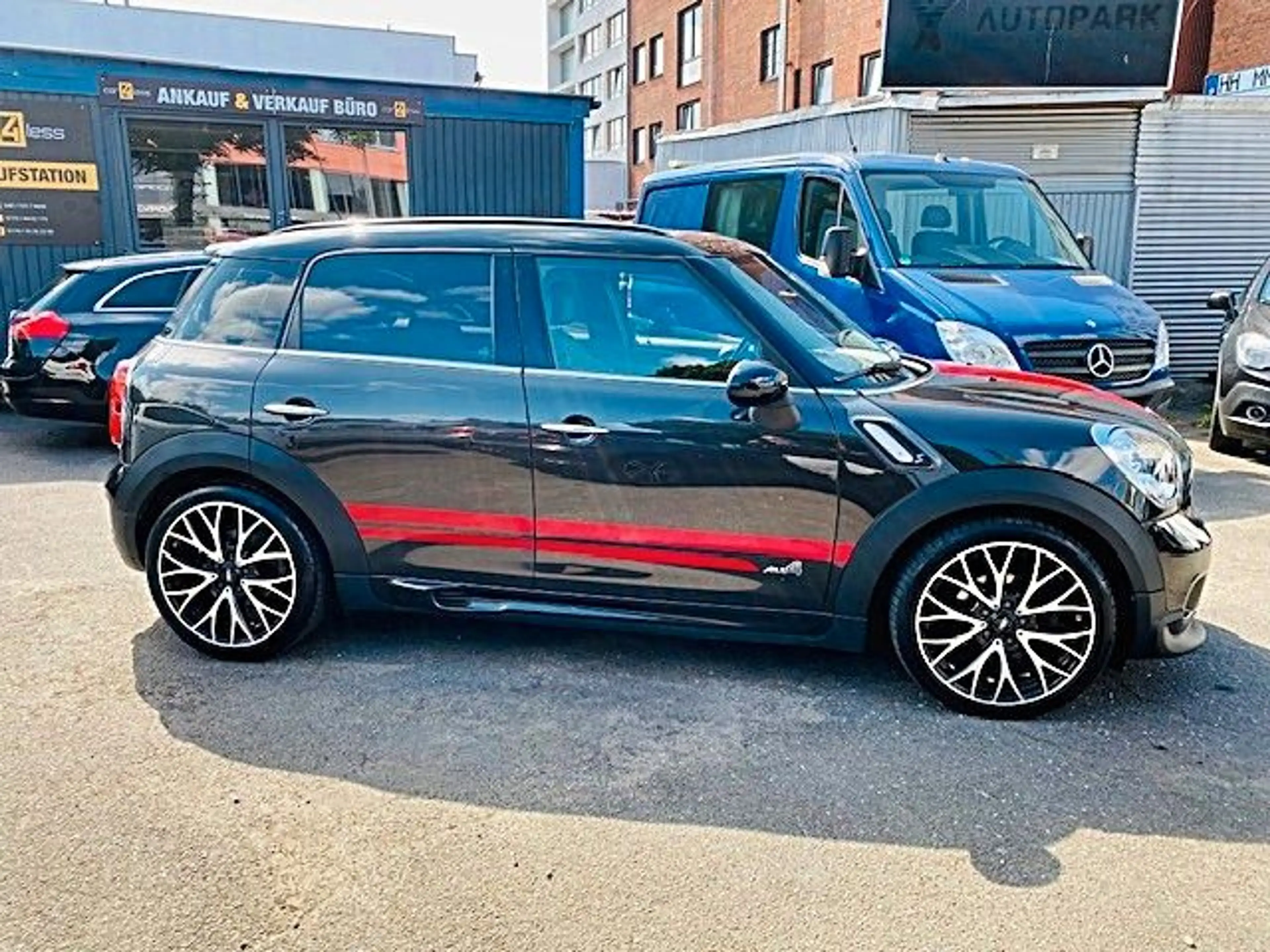 MINI Cooper SD Countryman Cooper SD ALL4 — photo 2