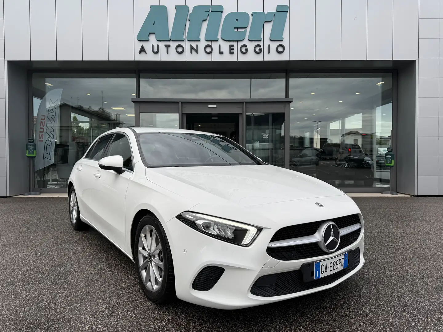 Mercedes-Benz A 160 A 160 d Sport E6D 6M S&S Pelle Camera Navi '17 Iva Bianco - 1