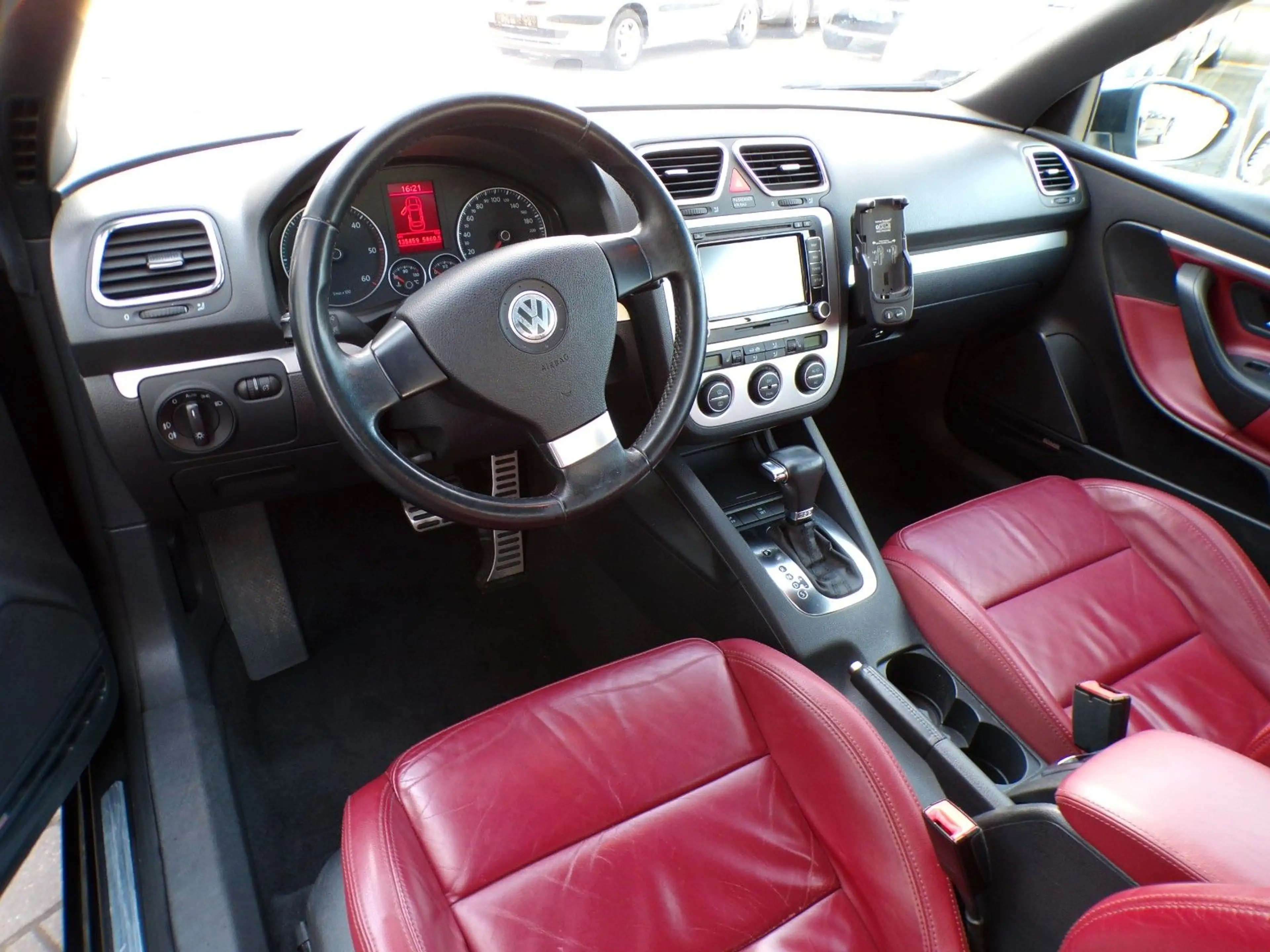 Volkswagen Eos 2.0 TDI, AUTOMATIK — photo 10