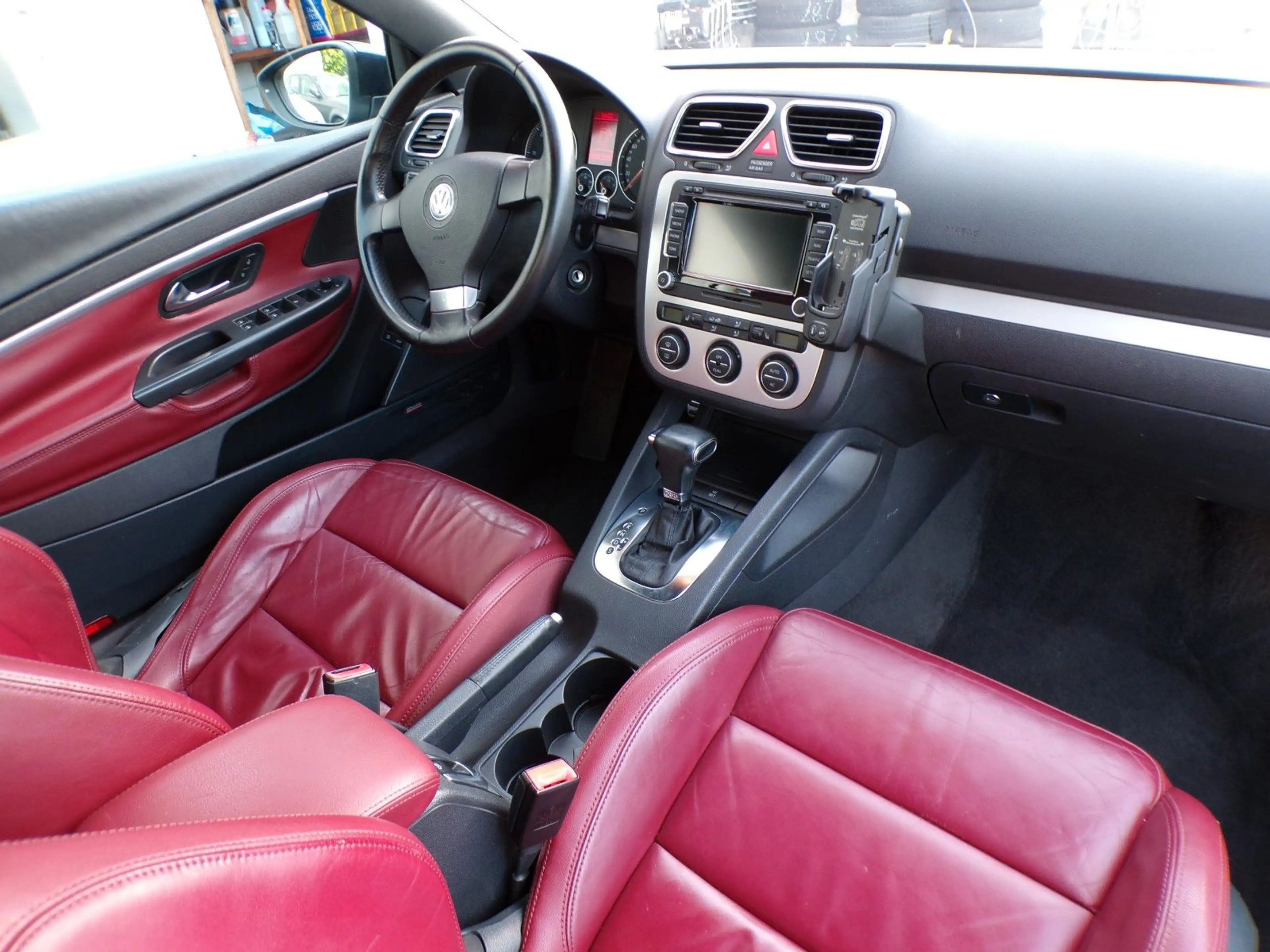 Volkswagen Eos 2.0 TDI, AUTOMATIK — photo 11