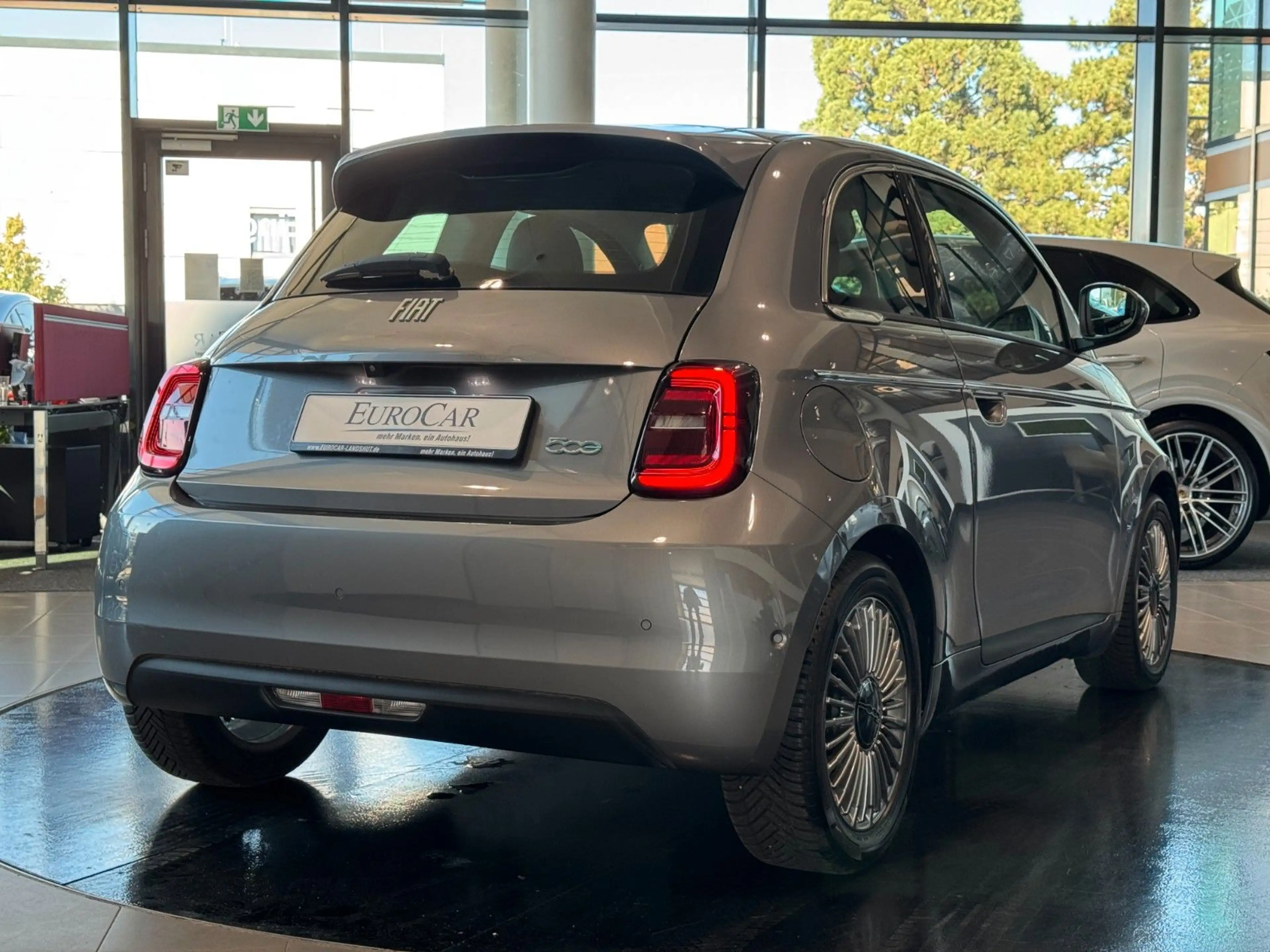 Fiat 500e 42kW/h SmartphoneInt SpurhalteA Shzg Kamera — photo 15