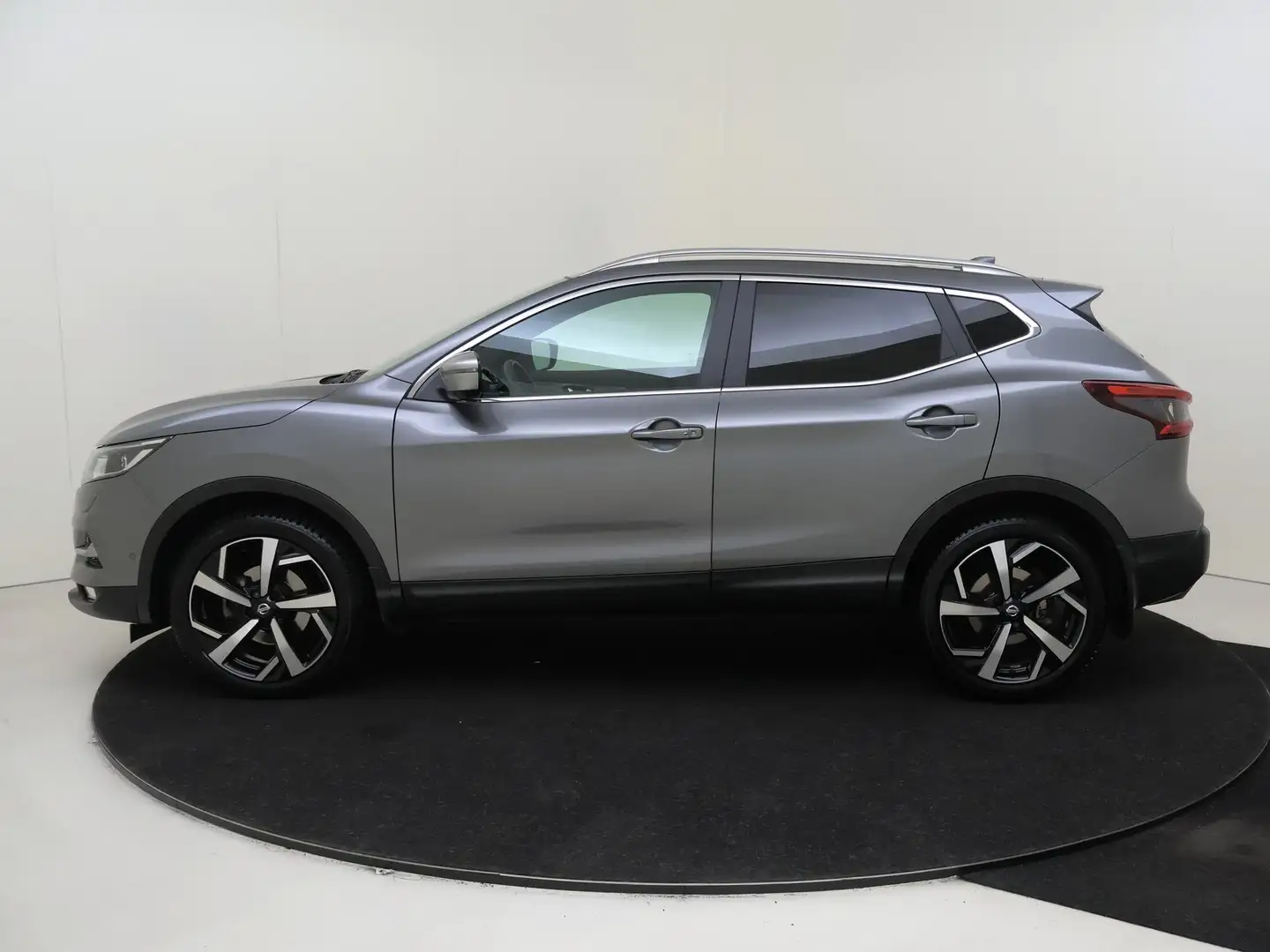 Nissan Qashqai 1.2 Tekna + | Luxe uitvoering | Vol leder | Camera Grigio - 2