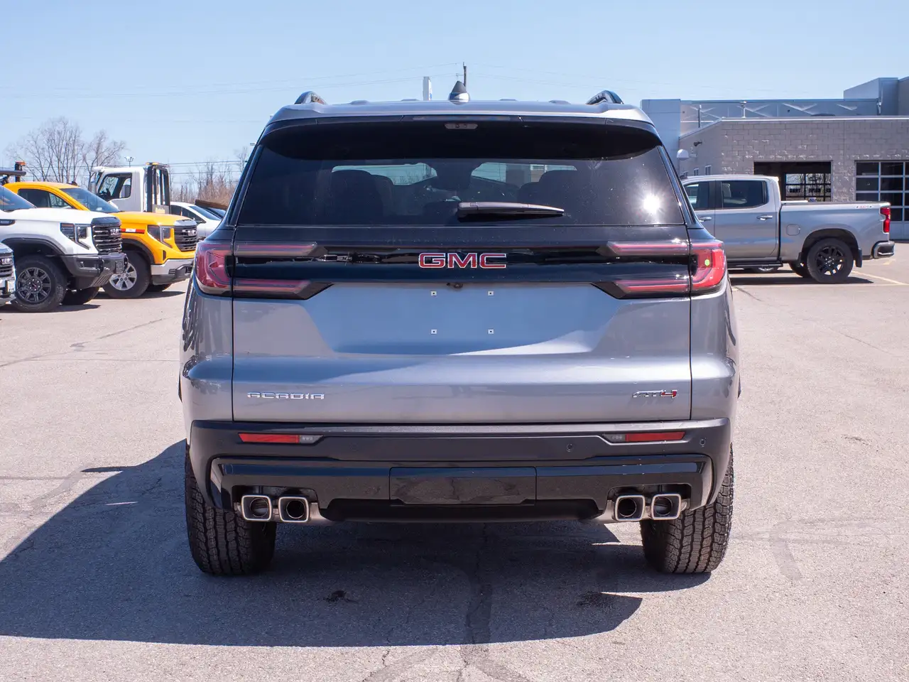 GMC Acadia снимка GMC Acadia
