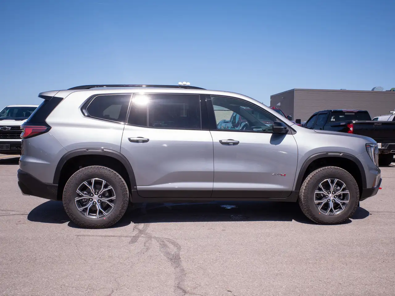 GMC Acadia снимка GMC Acadia