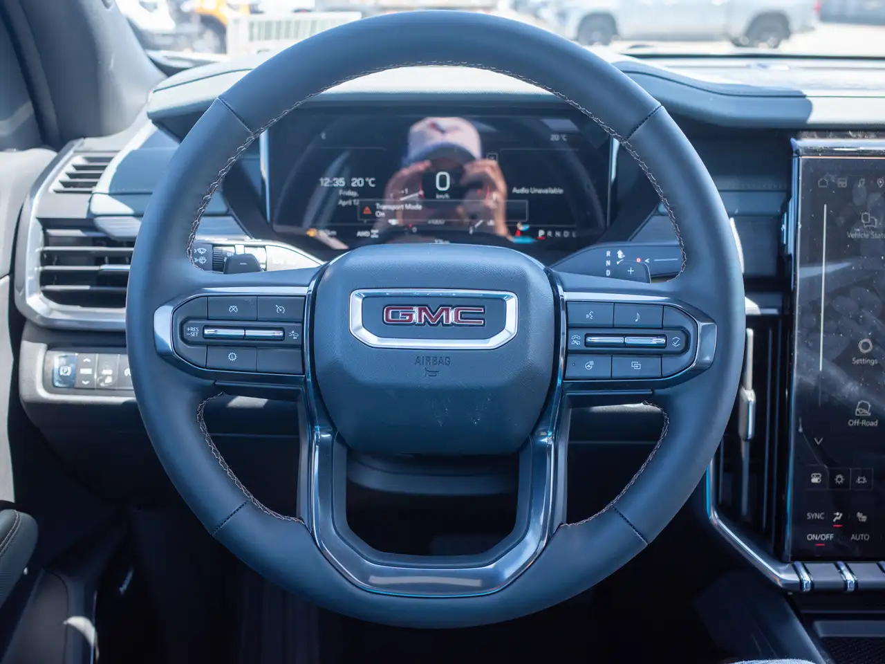 GMC Acadia снимка GMC Acadia