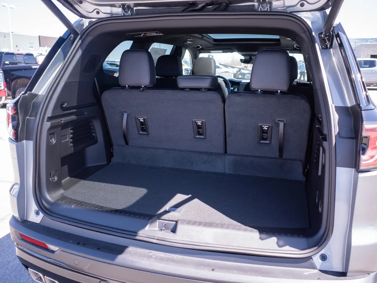 GMC Acadia снимка GMC Acadia