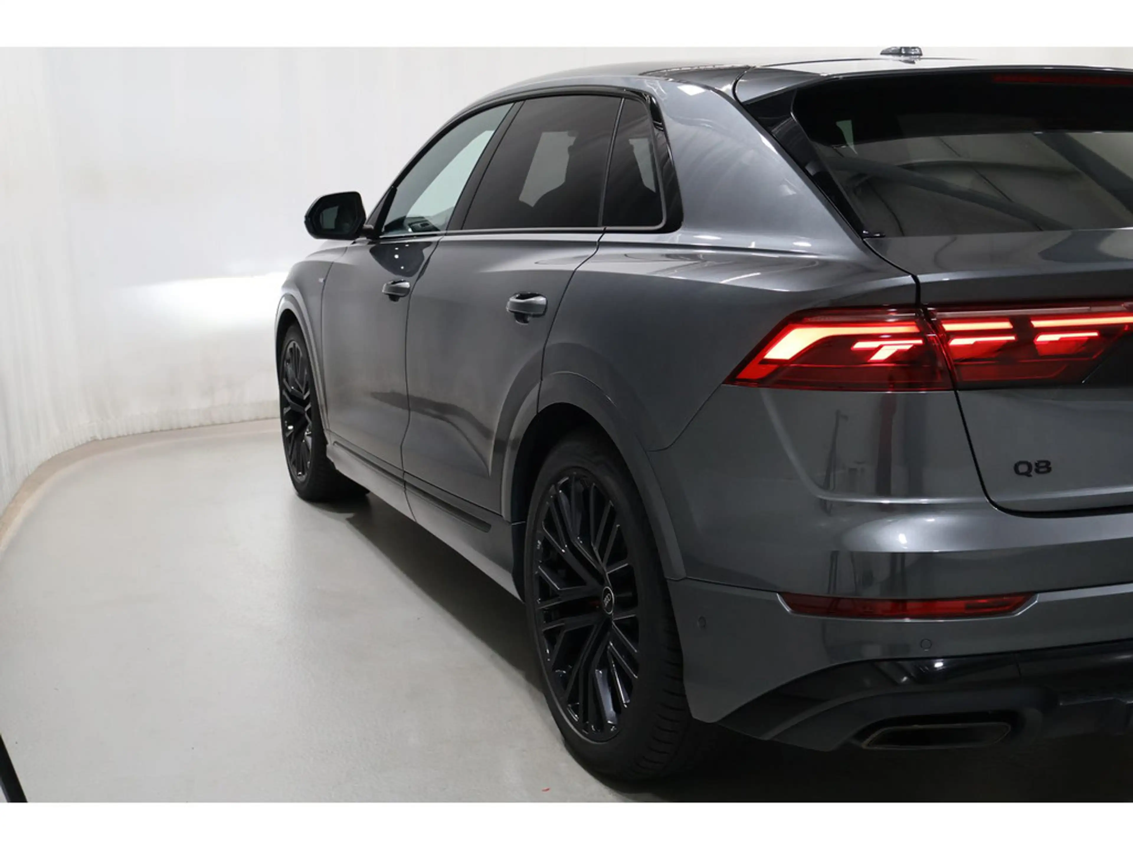 Audi Q8 50 TDI quattro B&O*Panorama*MatrixLED — photo 13