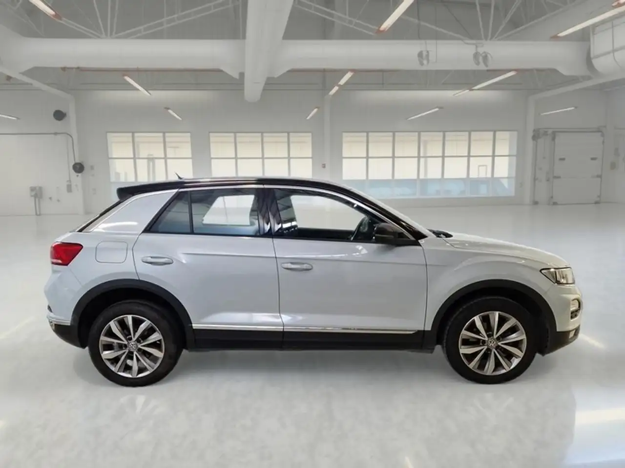 Volkswagen T-Roc 1.6 TDI SCR STYLE BMT SUV, миниатюра 3