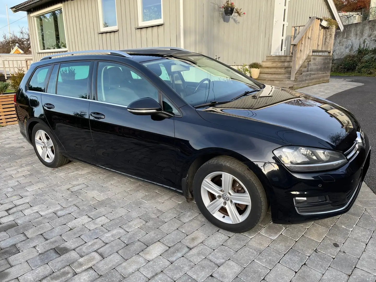 Volkswagen Golf Variant Golf Variant 1.4 TSI BlueMotion Technology DSG Hig Schwarz - 1