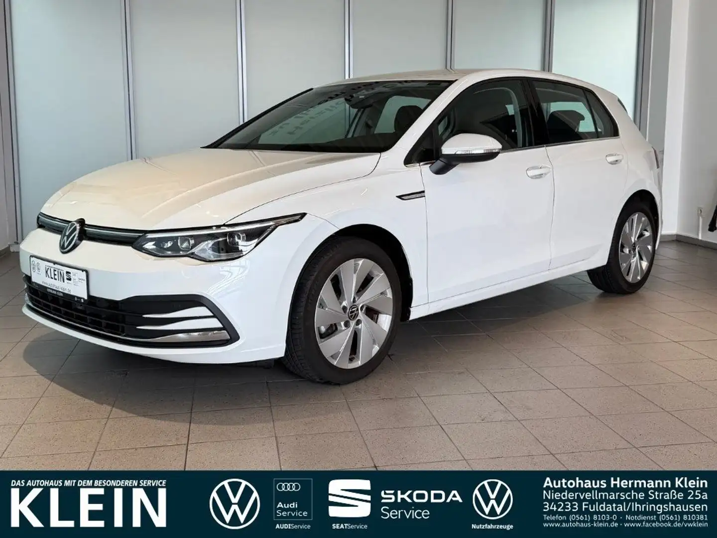 Volkswagen Golf VIII Style 1.5 TSI ACC, Massage, LED Blanco - 1