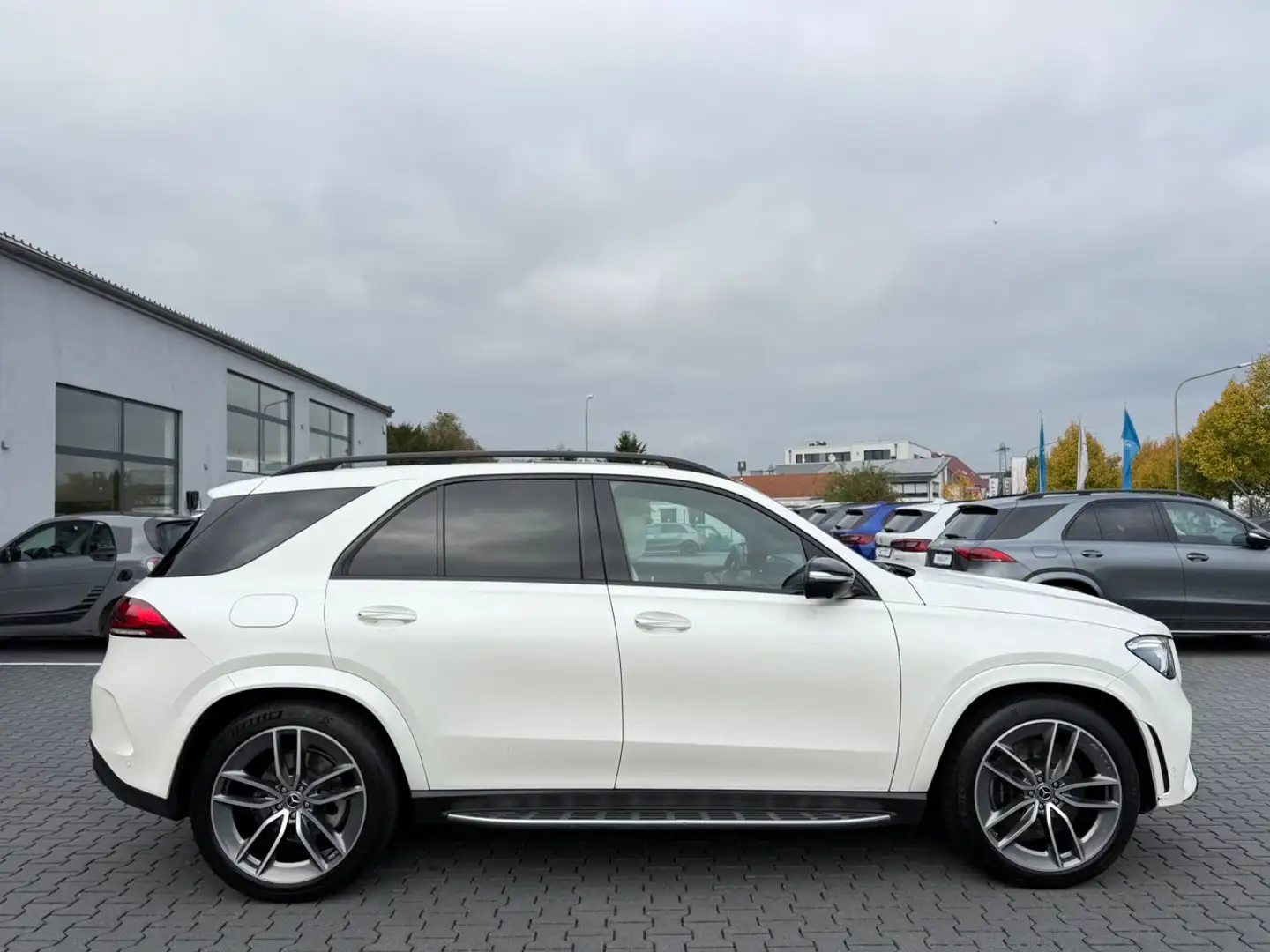 Mercedes-Benz GLE 350 GLE*350de*4M*AMG*360*HUD*ACC*AHK*LED*DAB*WEBASTO Weiß - 1