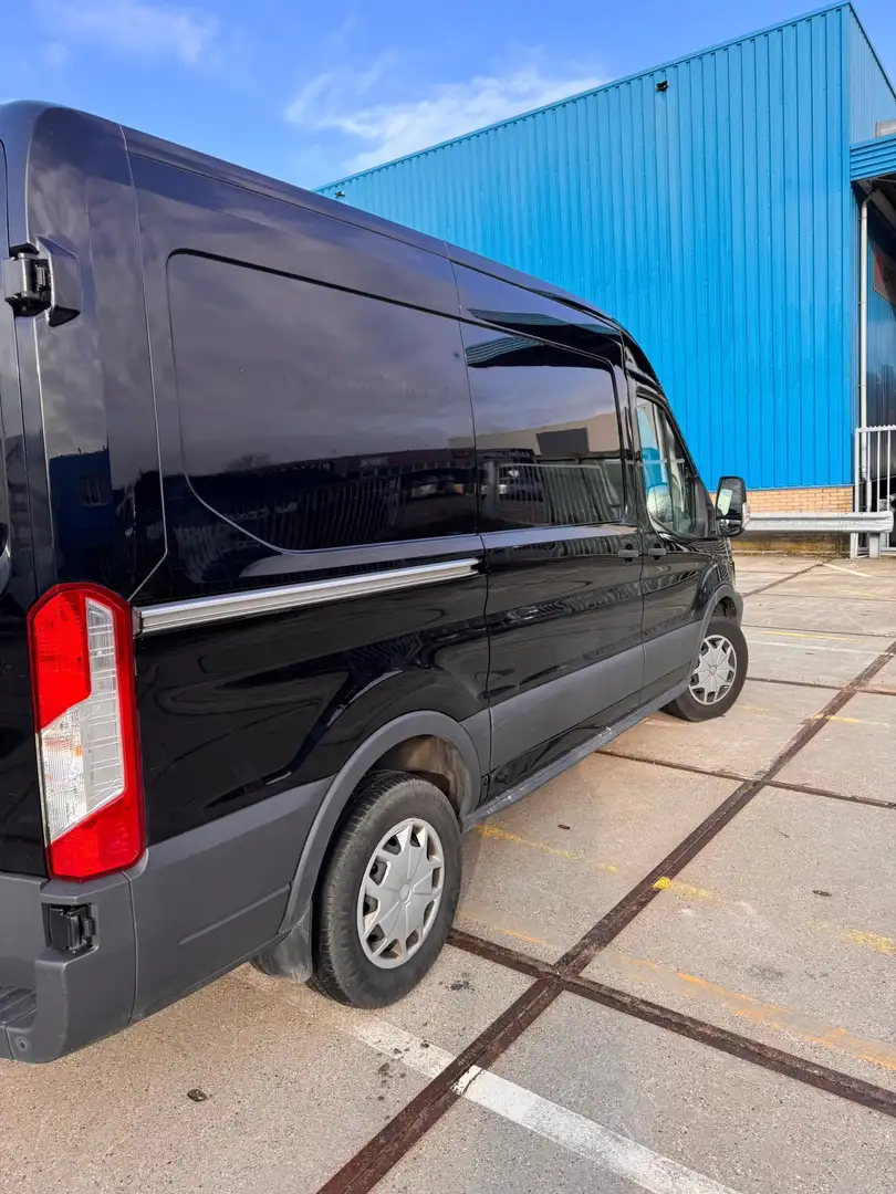 Ford Transit Transit 330 2.0 TDCI L2H2 Tr Zwart - 2