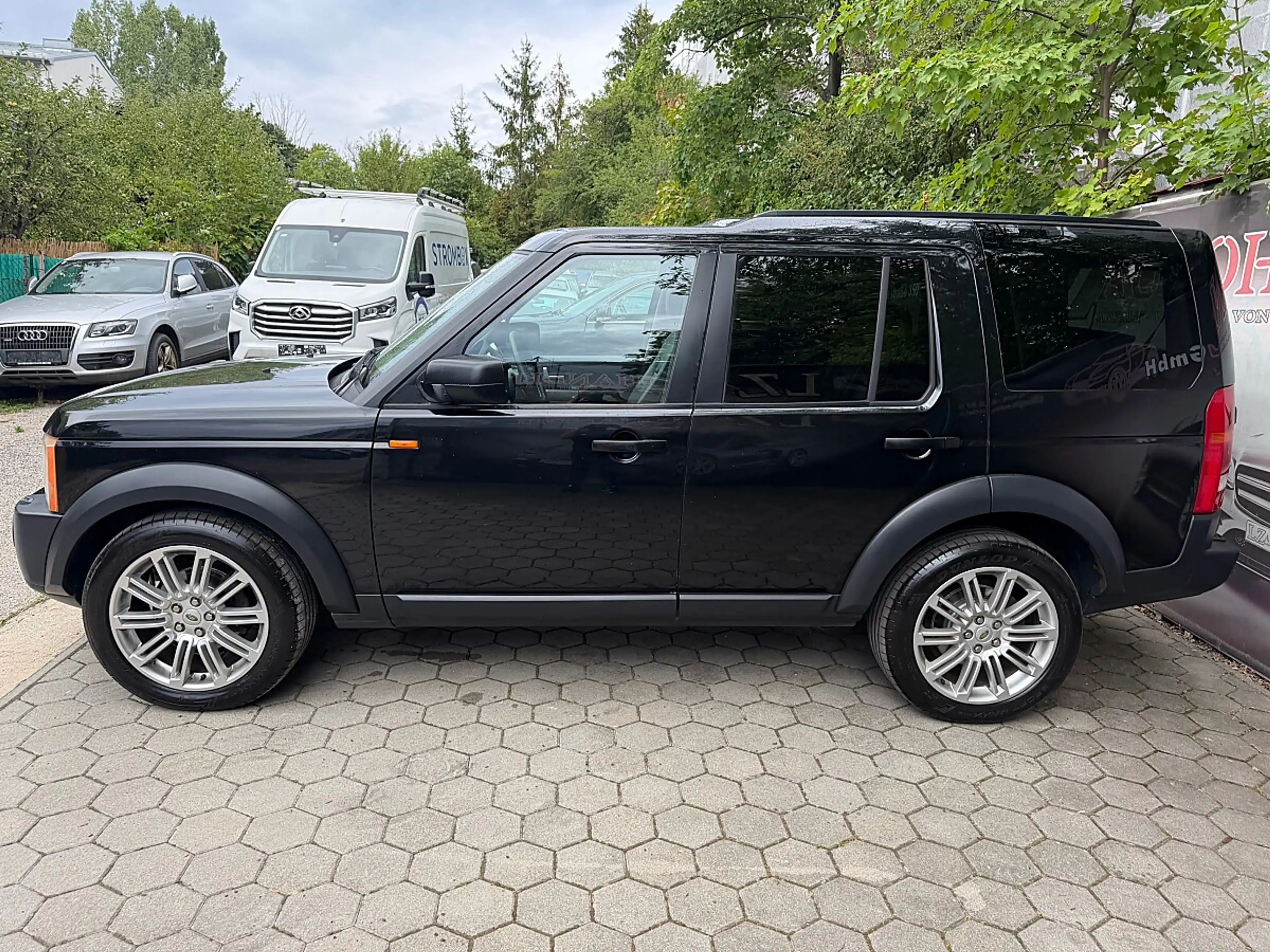 Land Rover Discovery 2.7 TD V6 HSE 7 Sitzer — photo 10