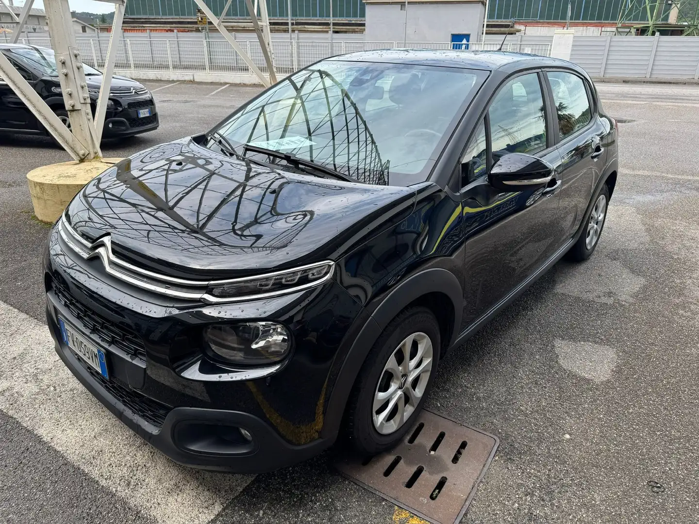 Citroen C3 C3 III 2017 1.2 puretech Shine s Nero - 2