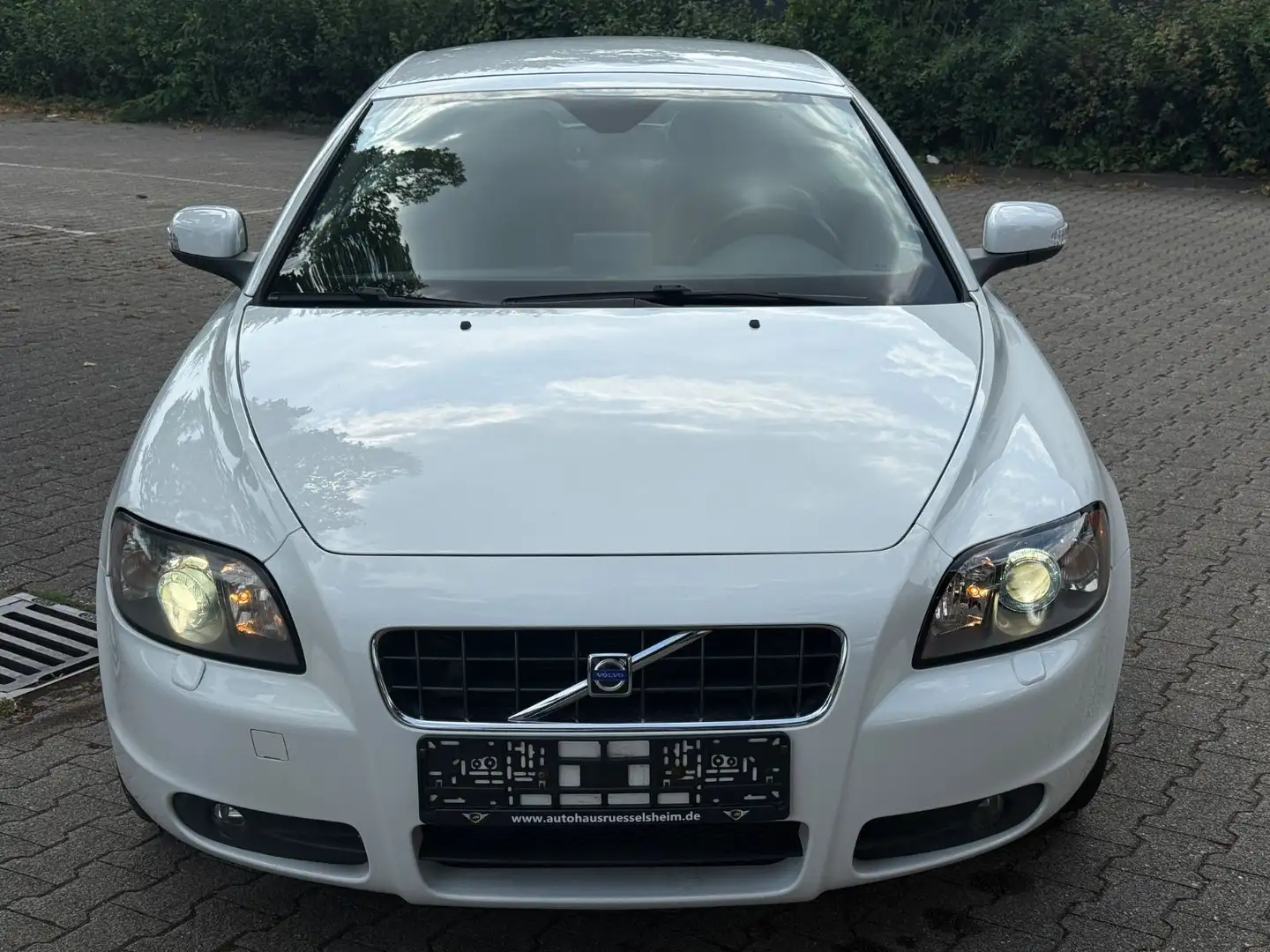 Volvo C70 Cabriolet 2.0 D Momentum*LEDER*BIXENON*1.HD* Alb - 2