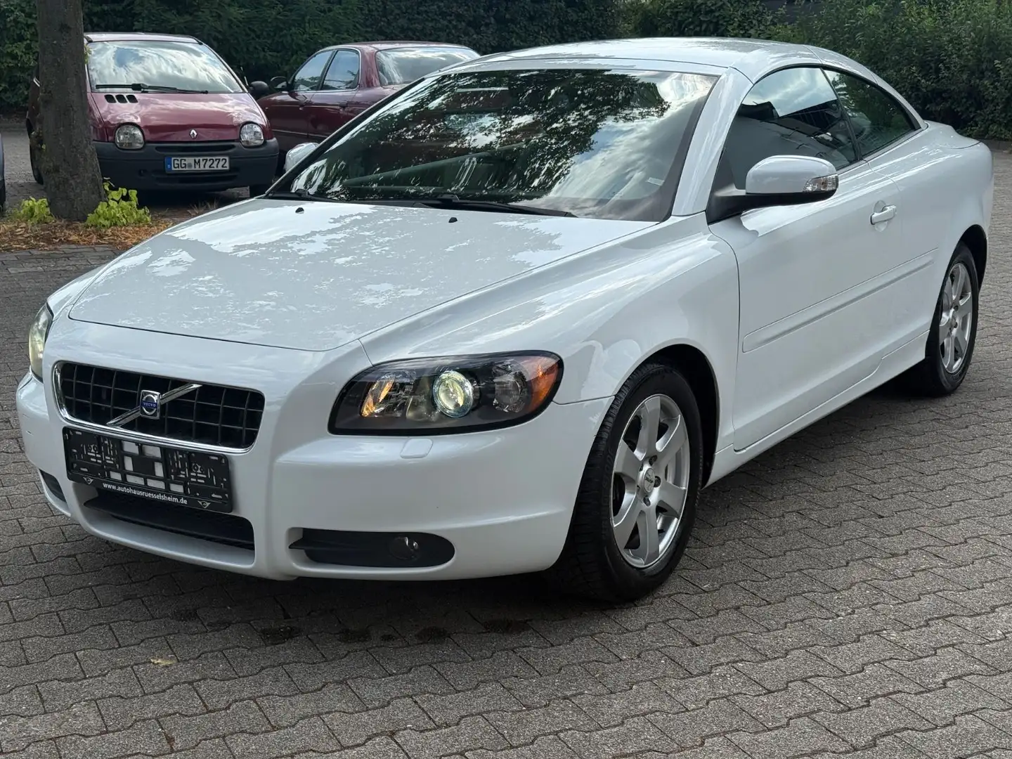 Volvo C70 Cabriolet 2.0 D Momentum*LEDER*BIXENON*1.HD* Alb - 1