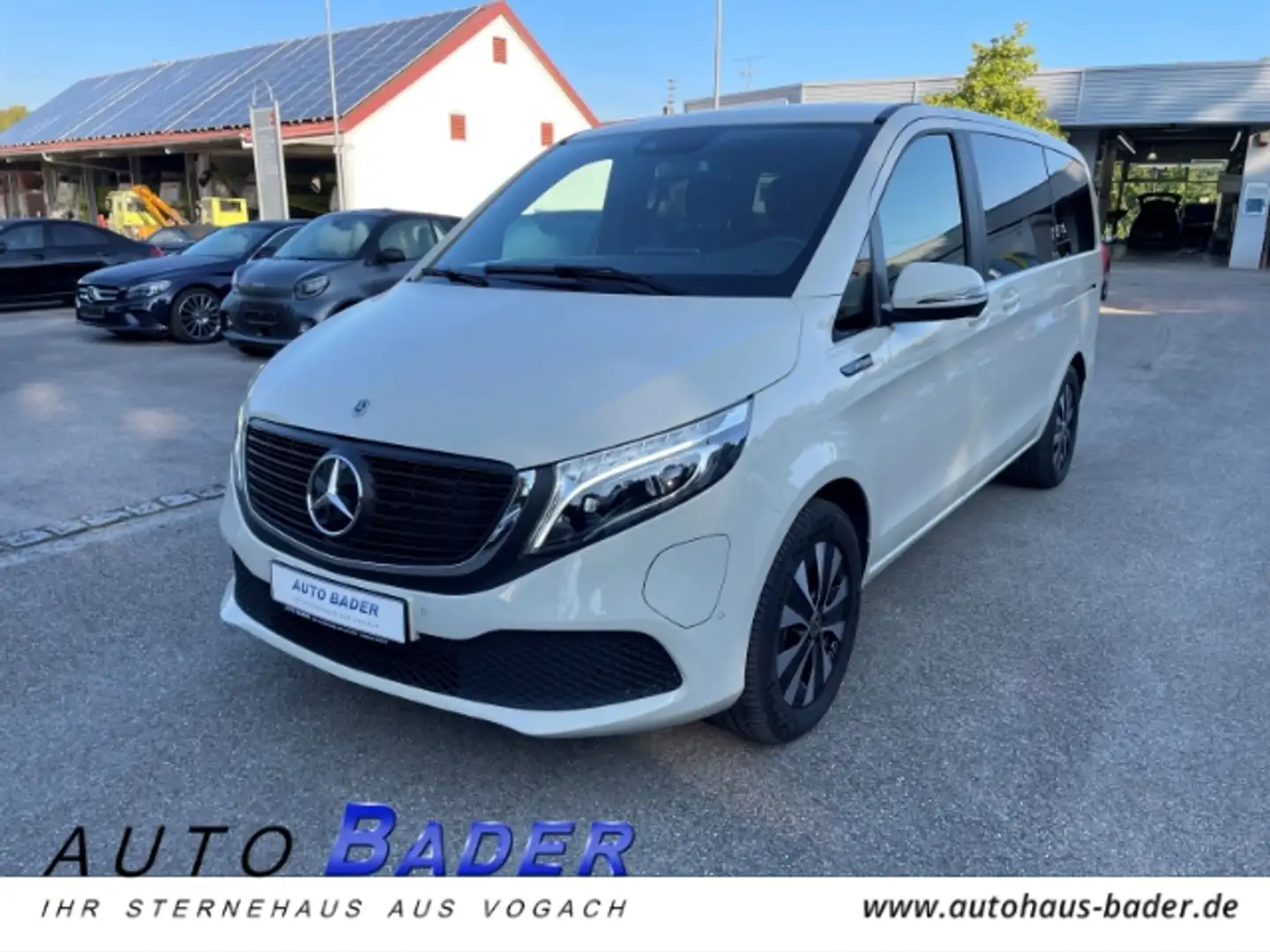 Mercedes-Benz EQV 300 300 lang Liege-Paket Panorama Distronic LED Szürke - 1