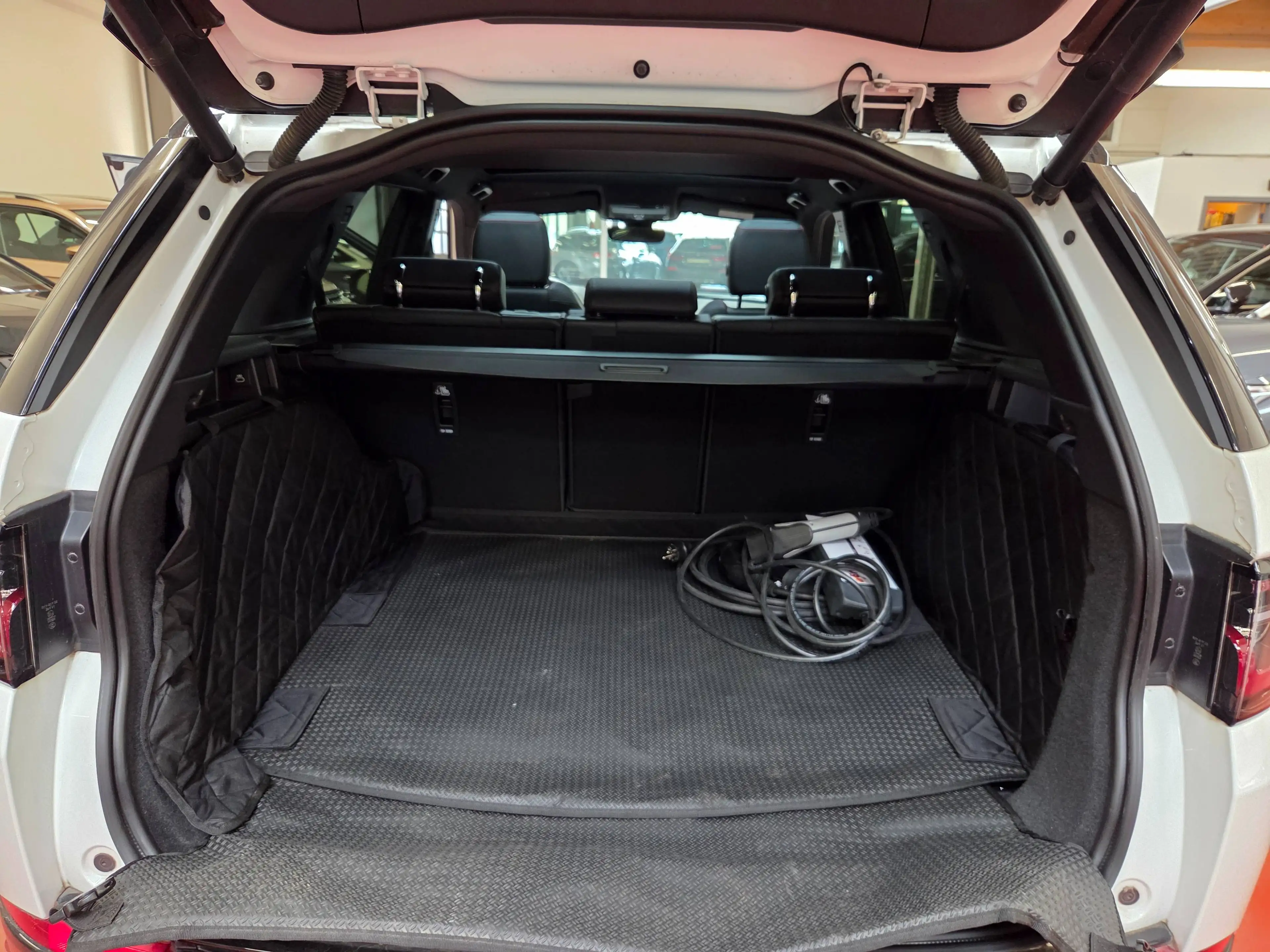Land Rover Discovery Sport 4WD P300e R-Dynamic - Garantie — photo 24