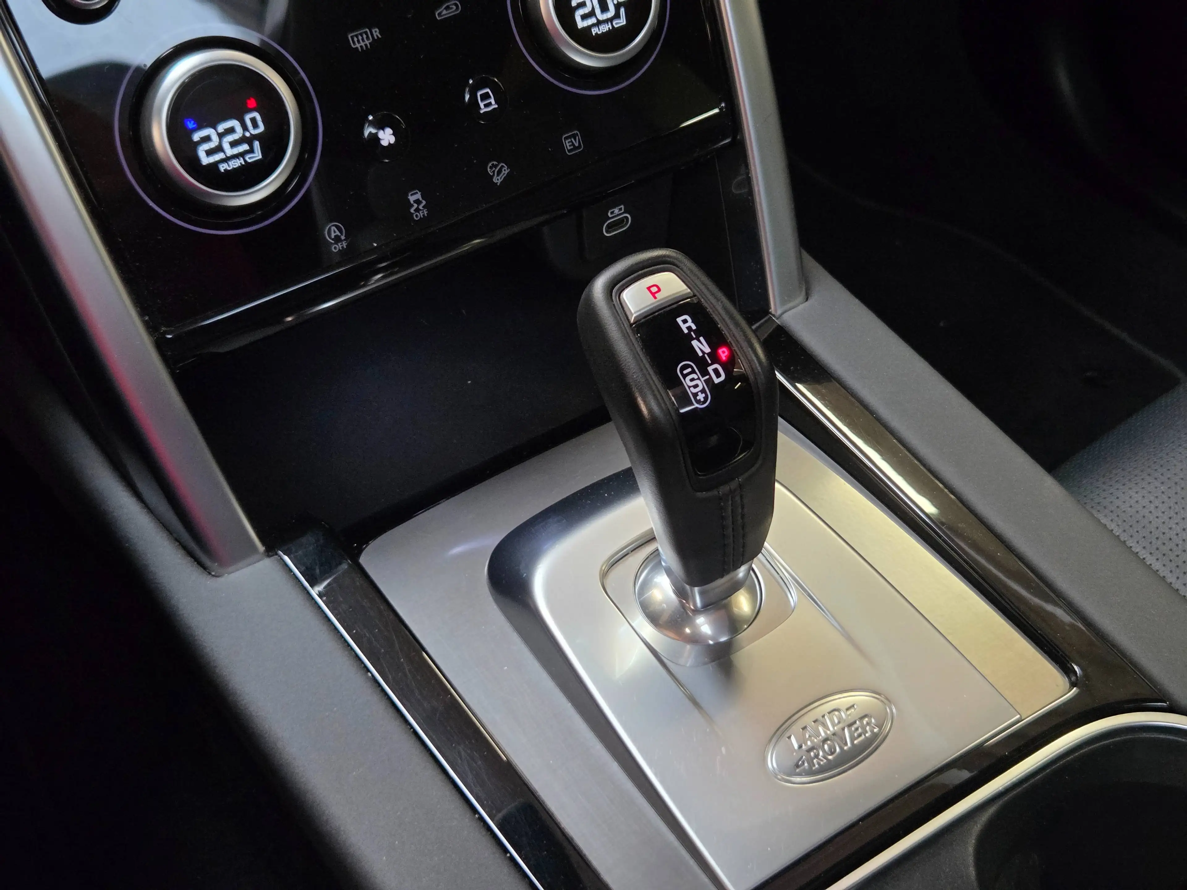 Land Rover Discovery Sport 4WD P300e R-Dynamic - Garantie — photo 13