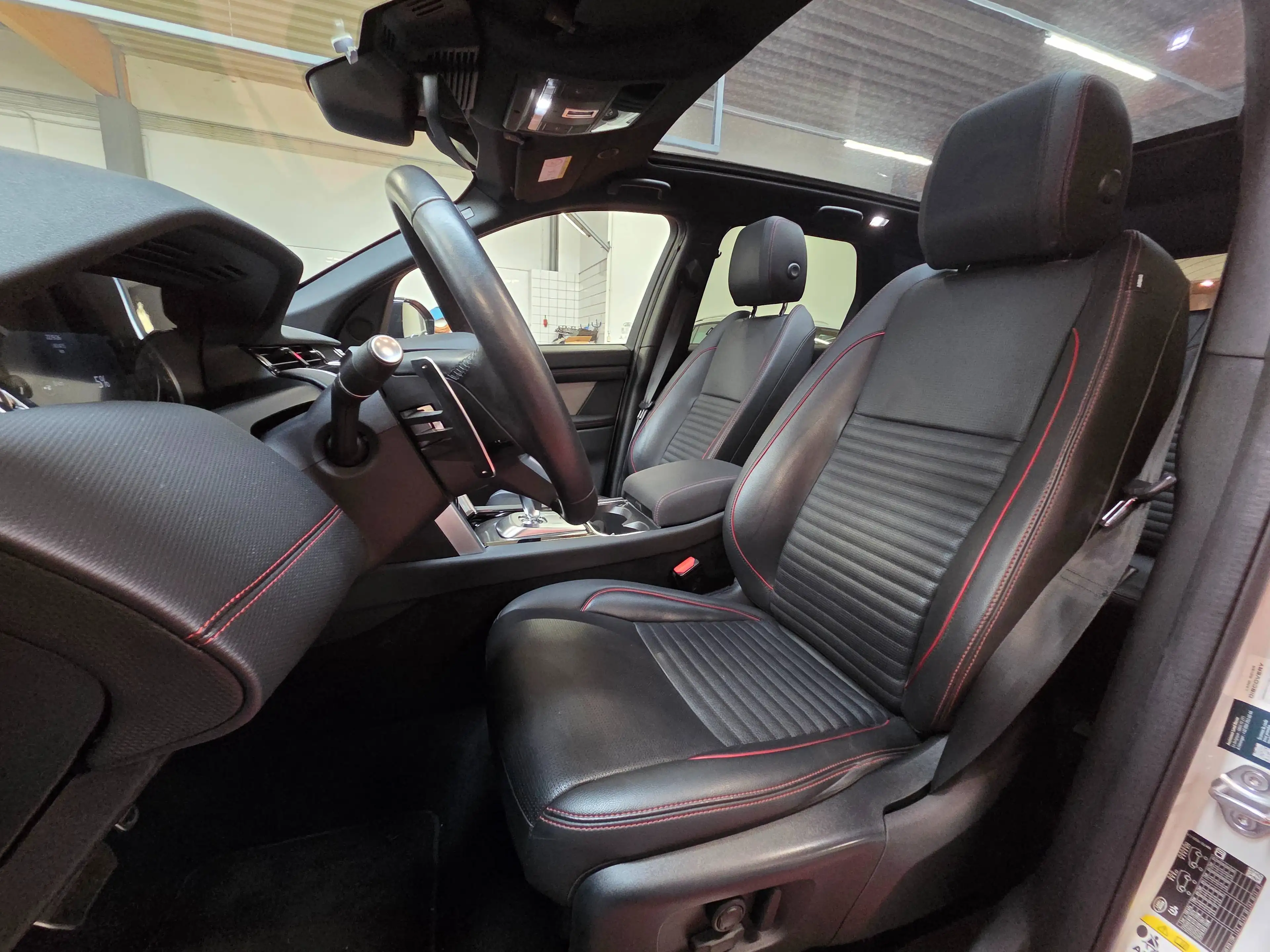 Land Rover Discovery Sport 4WD P300e R-Dynamic - Garantie — photo 8