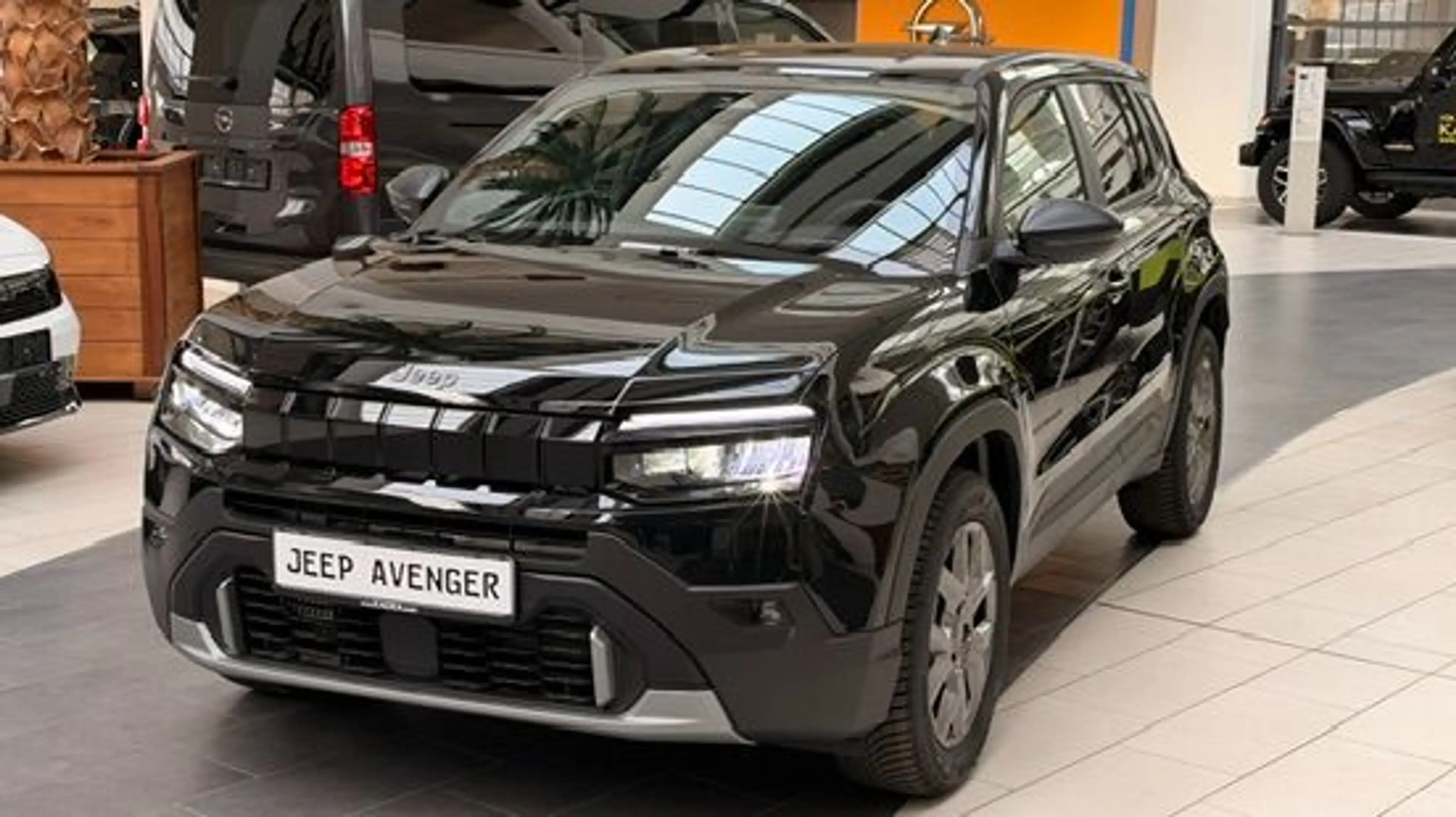 Jeep Avenger 1.2 169€ mtl., Allwetter, CarPlay — photo 3