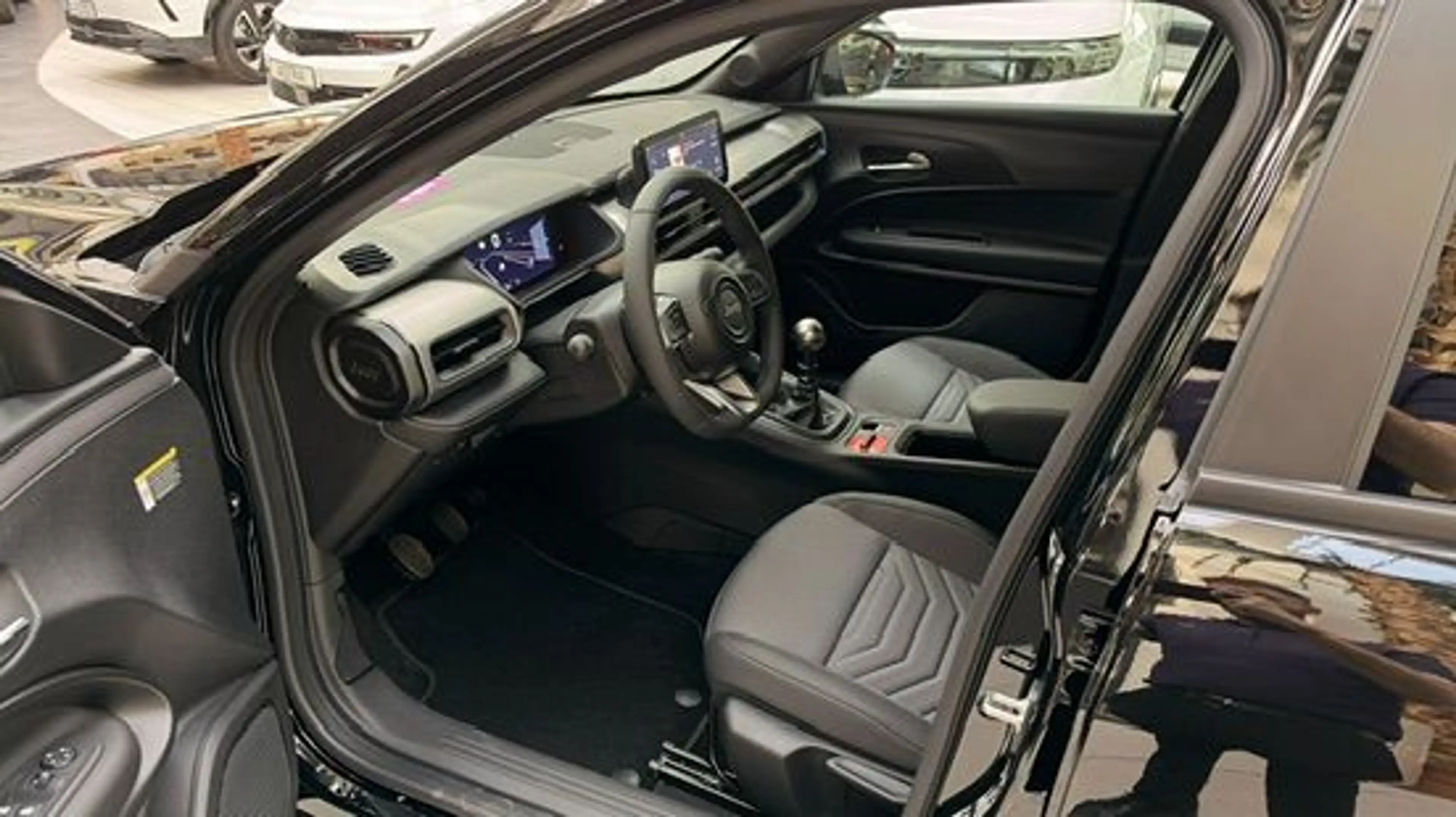 Jeep Avenger 1.2 169€ mtl., Allwetter, CarPlay — photo 13