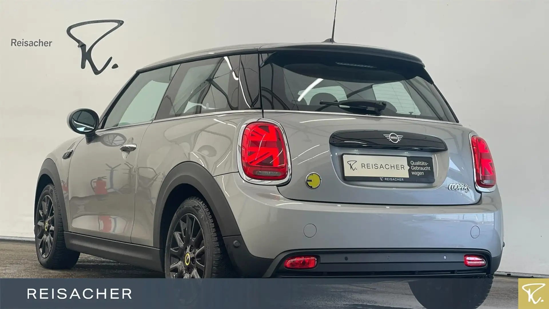 MINI Cooper SE A Essential-Trim PDC SHZ DAB LED 16"LM - 2