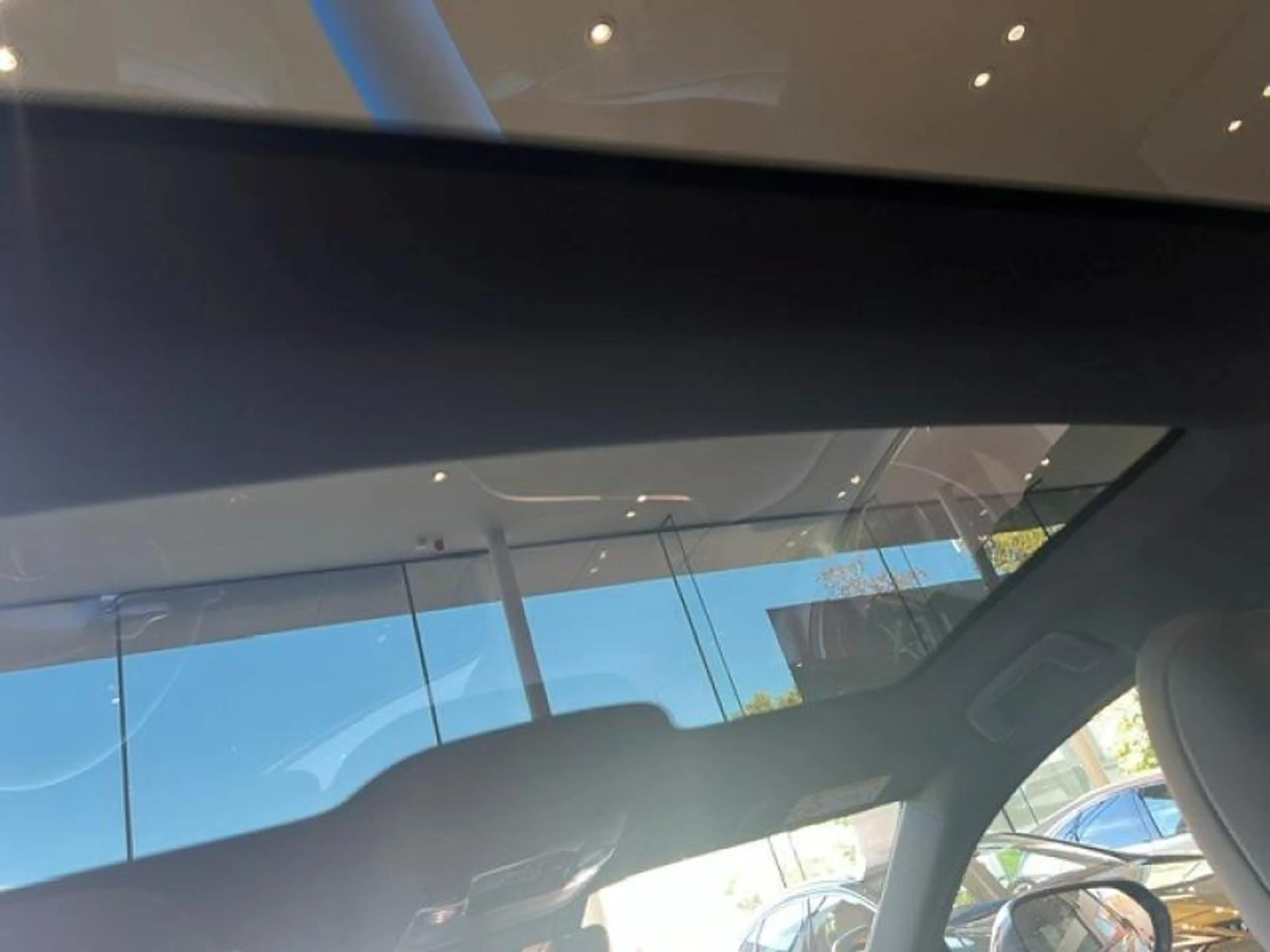 Lexus RZ Executive Line — photo 9