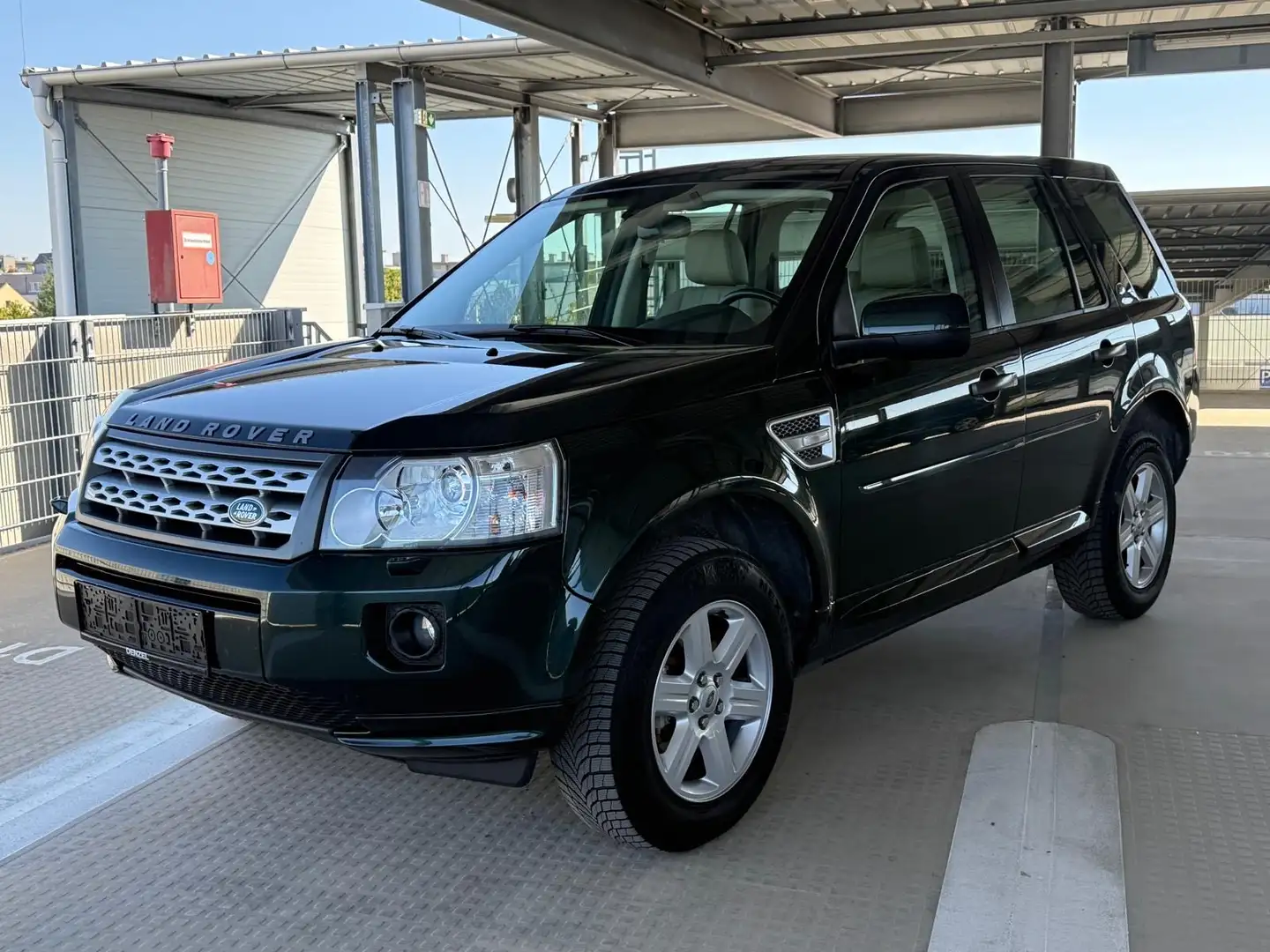 Land Rover Freelander 2,2 SD4 S Aut. *Leder, Navi, Rückfahrkamera* Green - 1