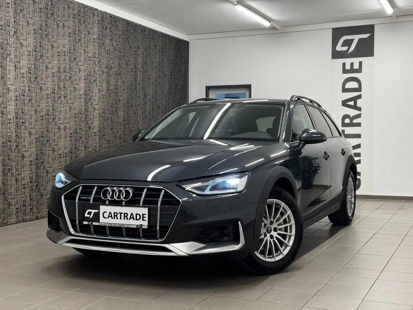 Audi A4 allroad A4 40 allroad quattro 2.0 TDI Grau - 1