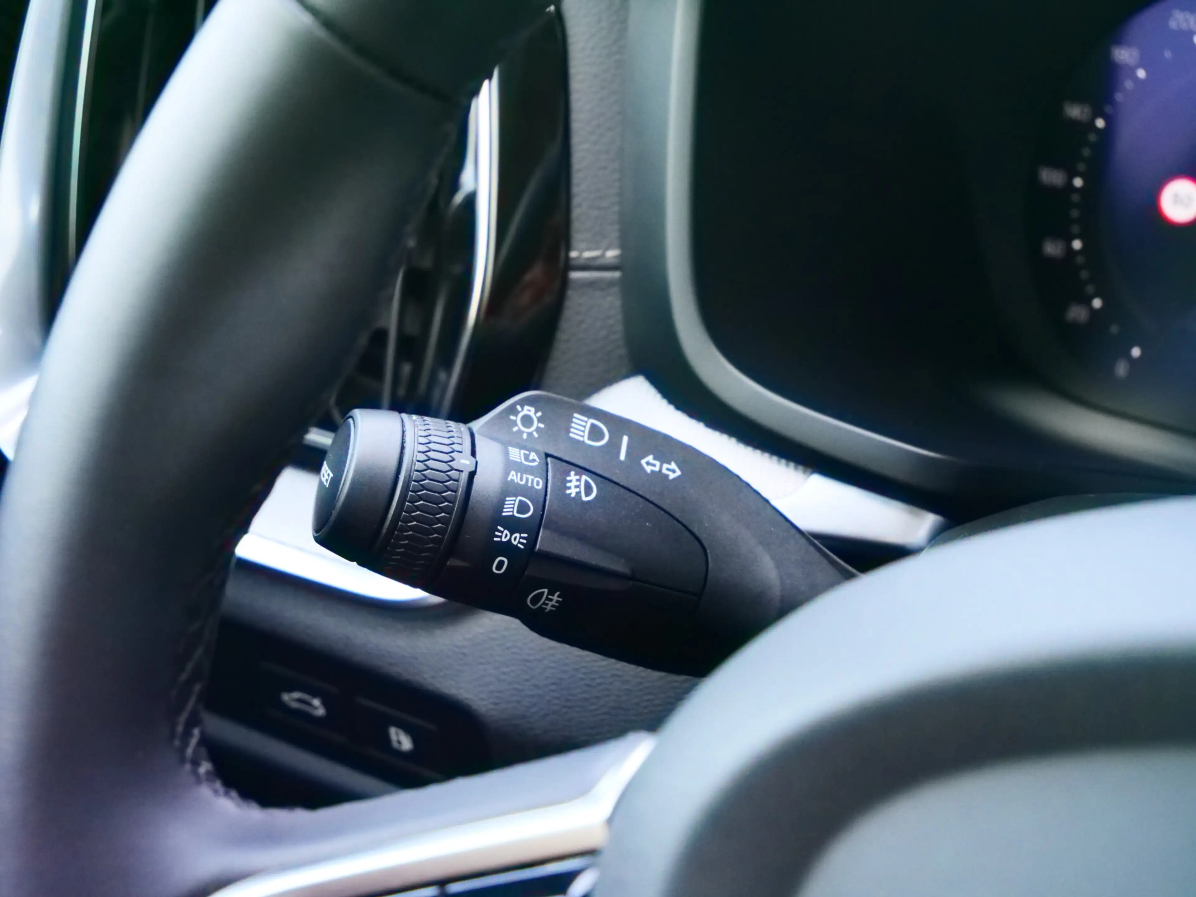 Volvo S60 2.0 Recharge T6 350Pk AWD Ultimate Dark Trekhaak / — photo 11